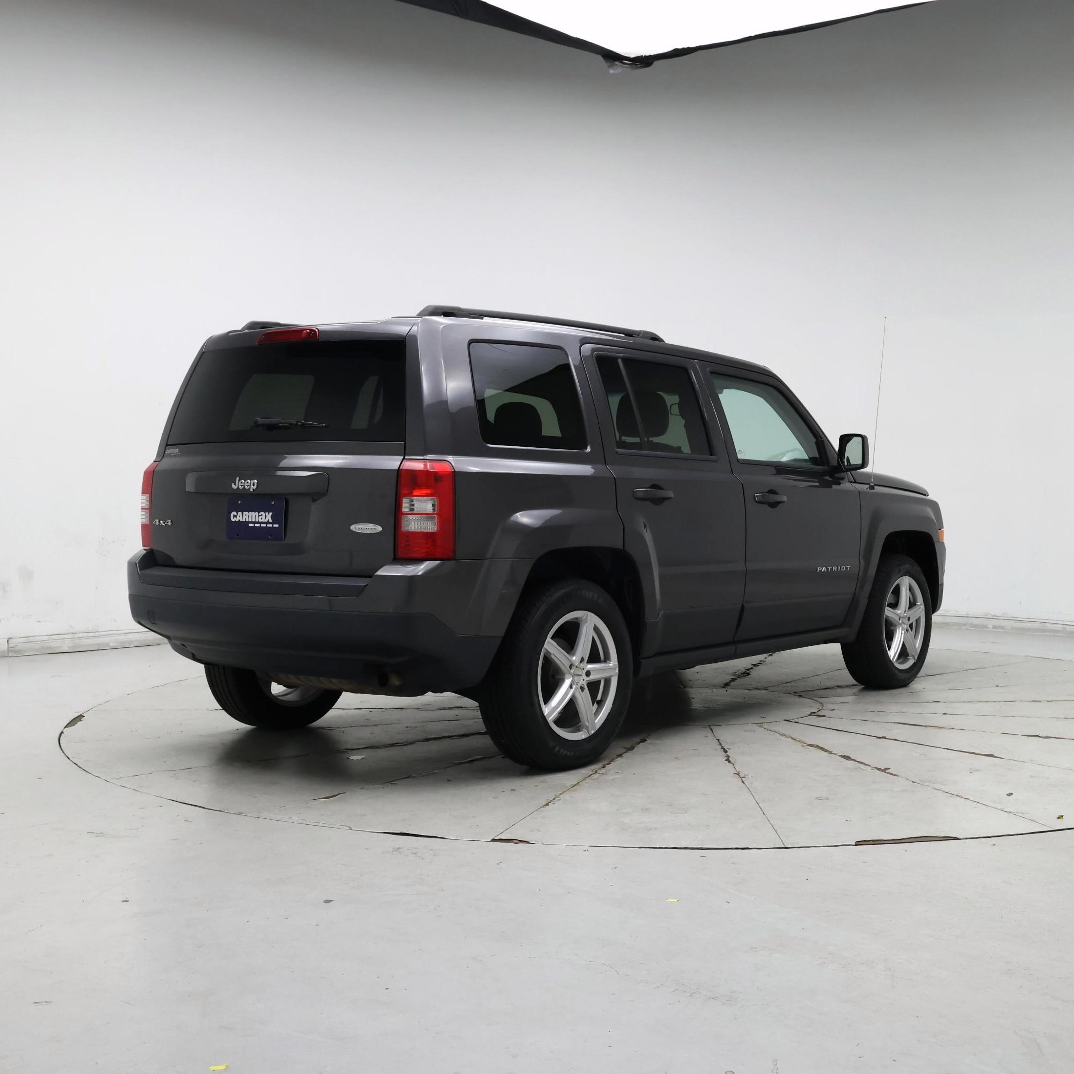 Thumbnail: 2015 Jeep Patriot - 8