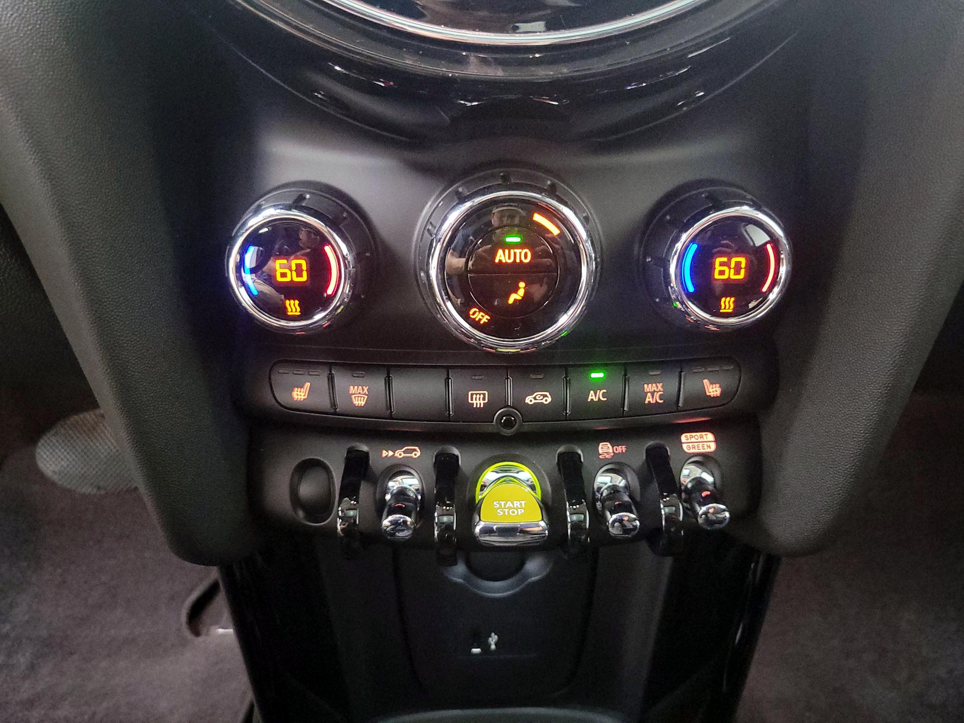 Thumbnail: 2024 MINI Cooper Hardtop - 17