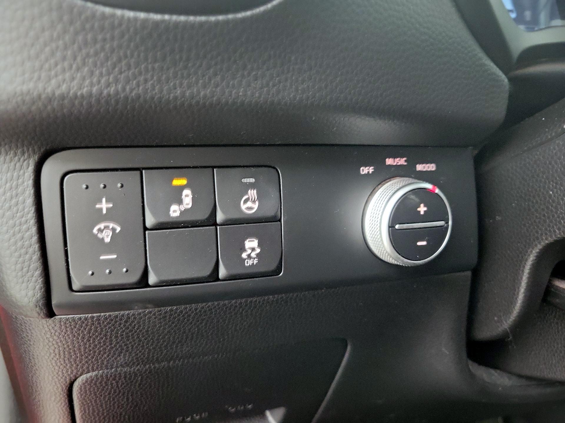 Thumbnail: 2018 Kia Soul - 13