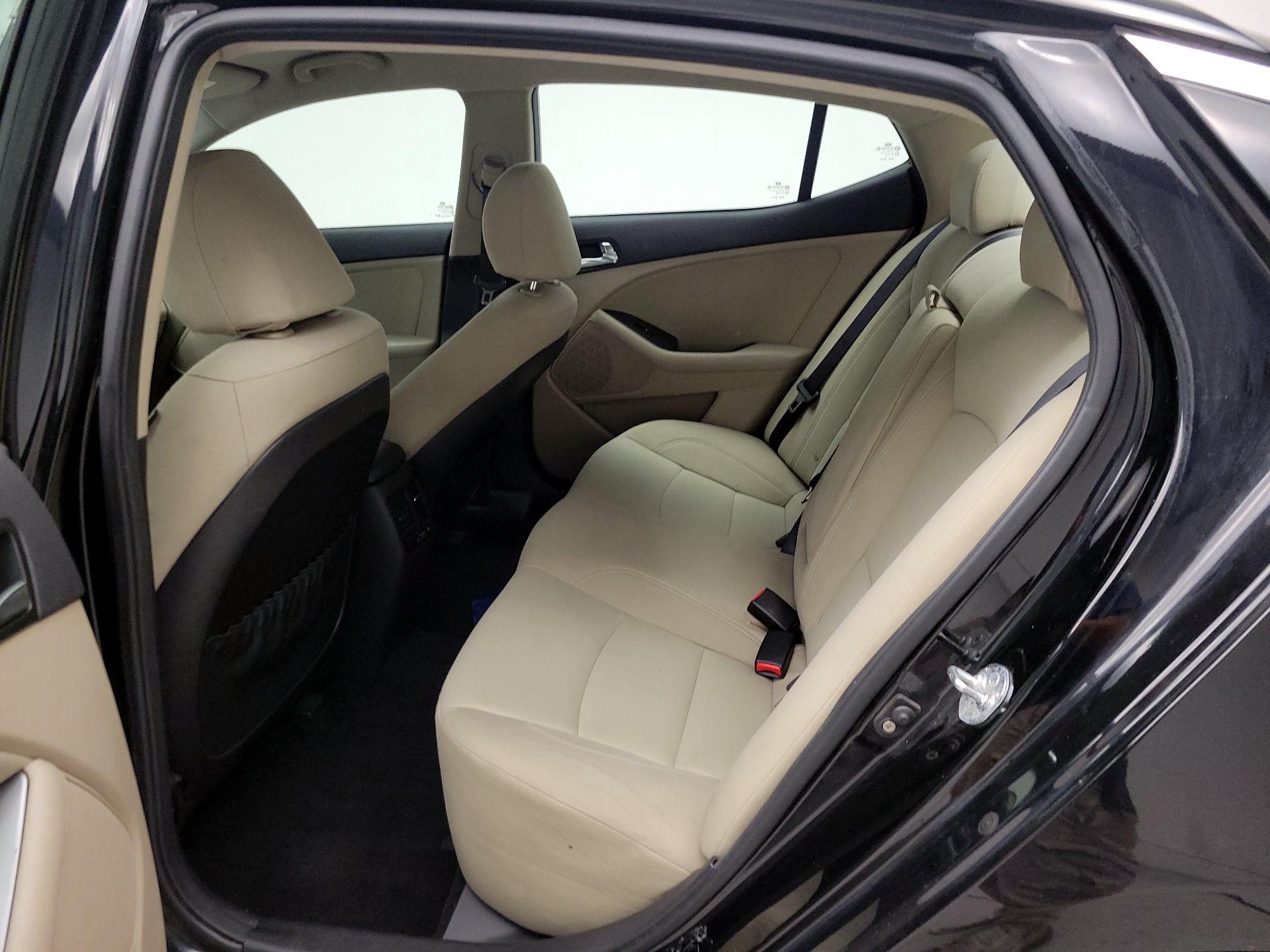 Thumbnail: 2014 Kia Optima - 19