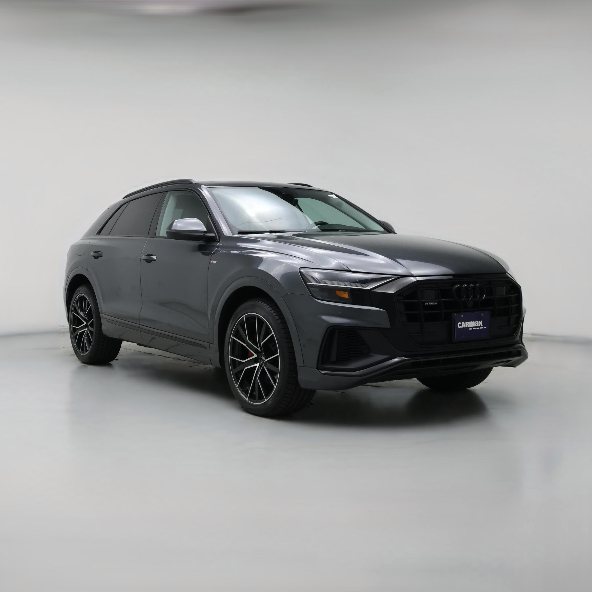 Thumbnail: 2021 Audi Q8 - 1