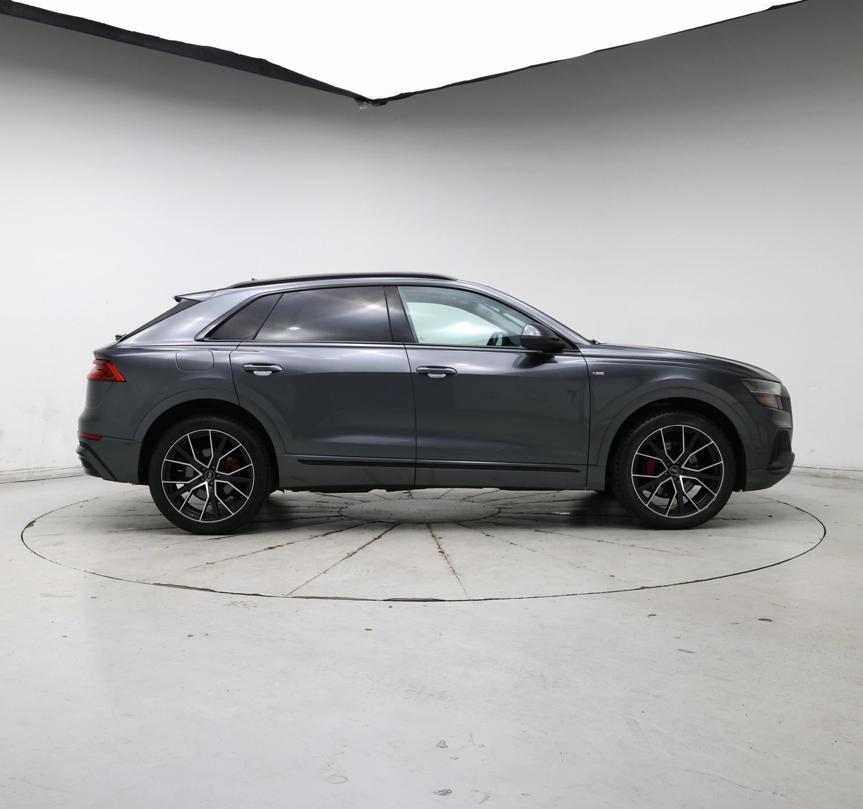 Thumbnail: 2021 Audi Q8 - 7