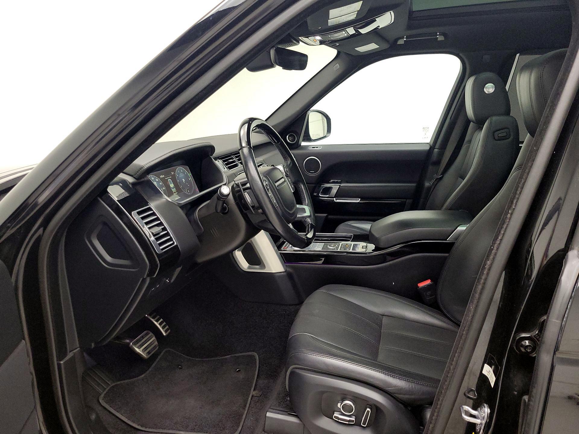 Thumbnail: 2017 Land Rover Range Rover - 11