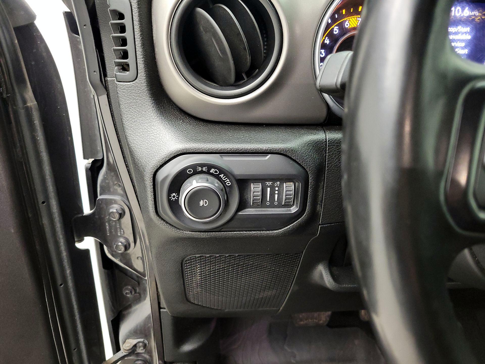 Thumbnail: 2020 Jeep Wrangler - 13