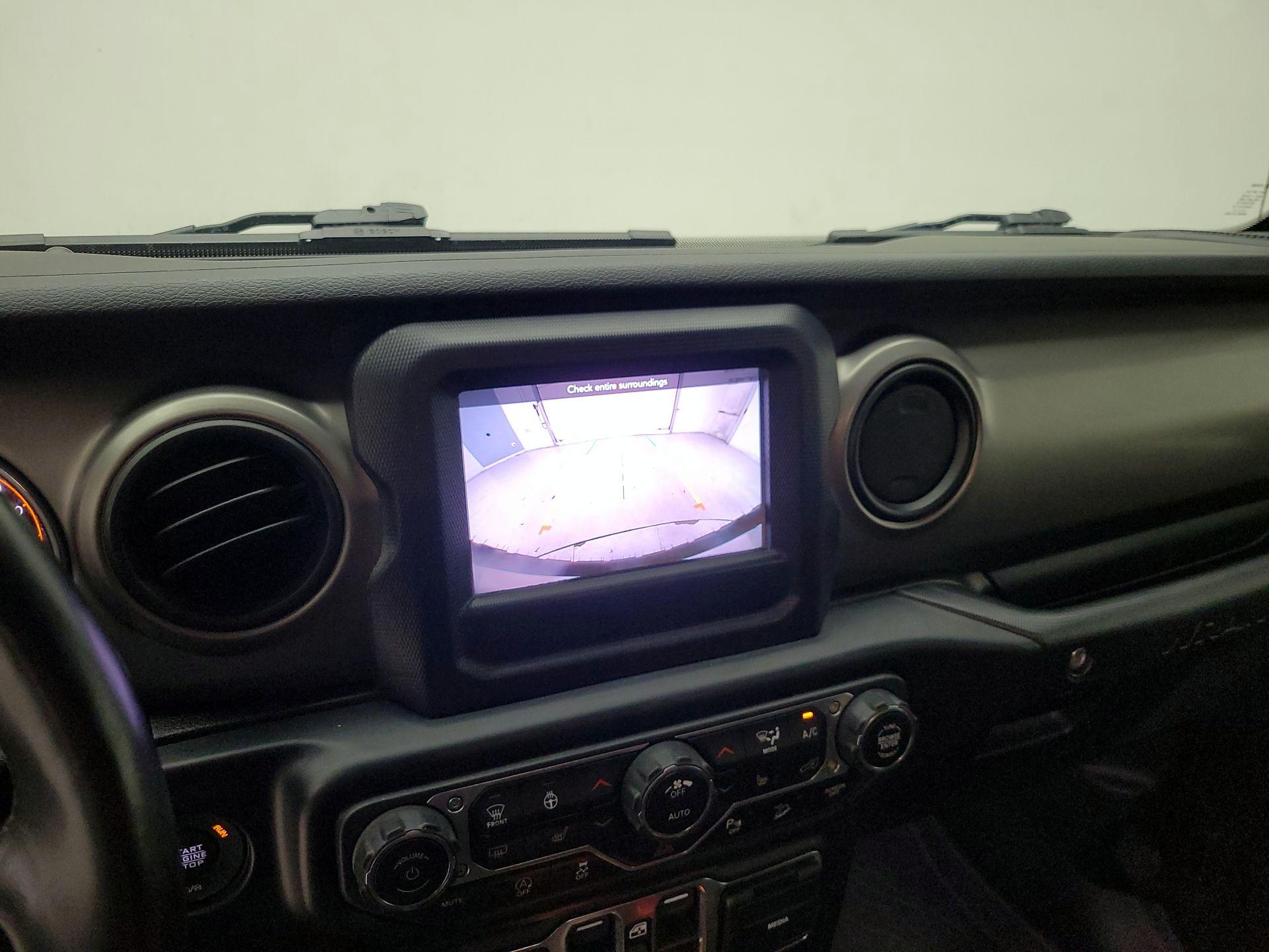 Thumbnail: 2020 Jeep Wrangler - 14