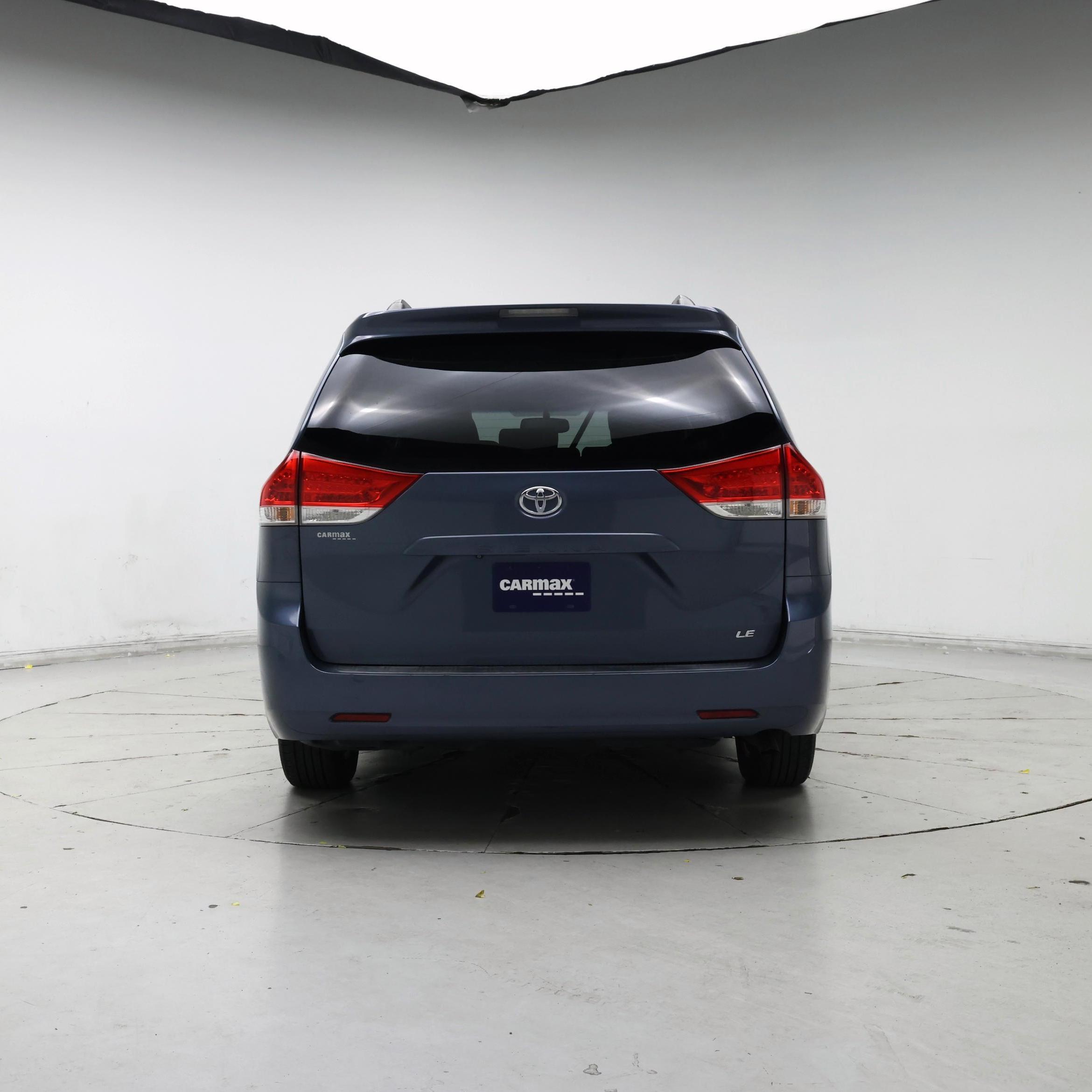 Thumbnail: 2014 Toyota Sienna - 6