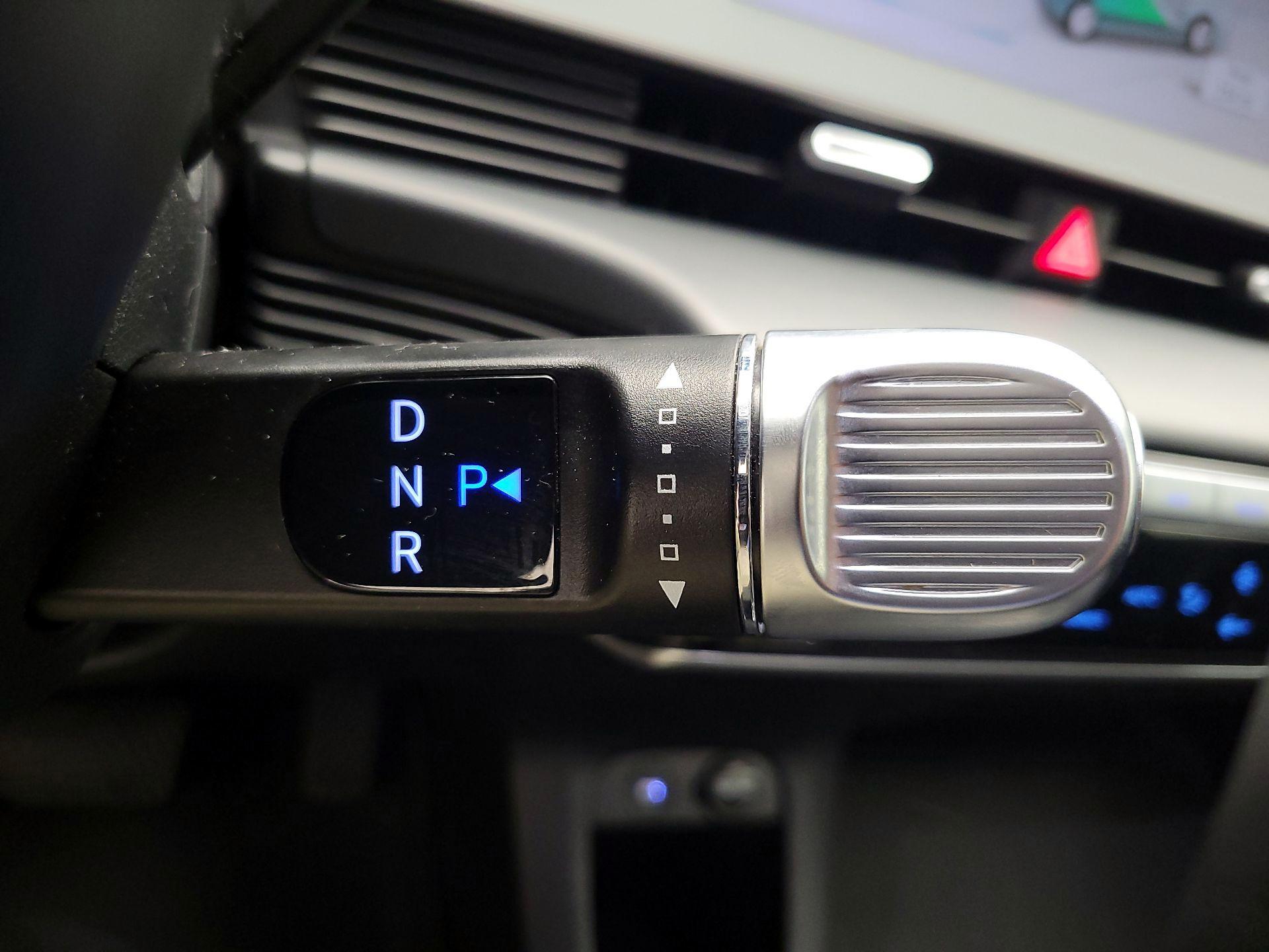Thumbnail: 2023 Hyundai Ioniq 5 - 18