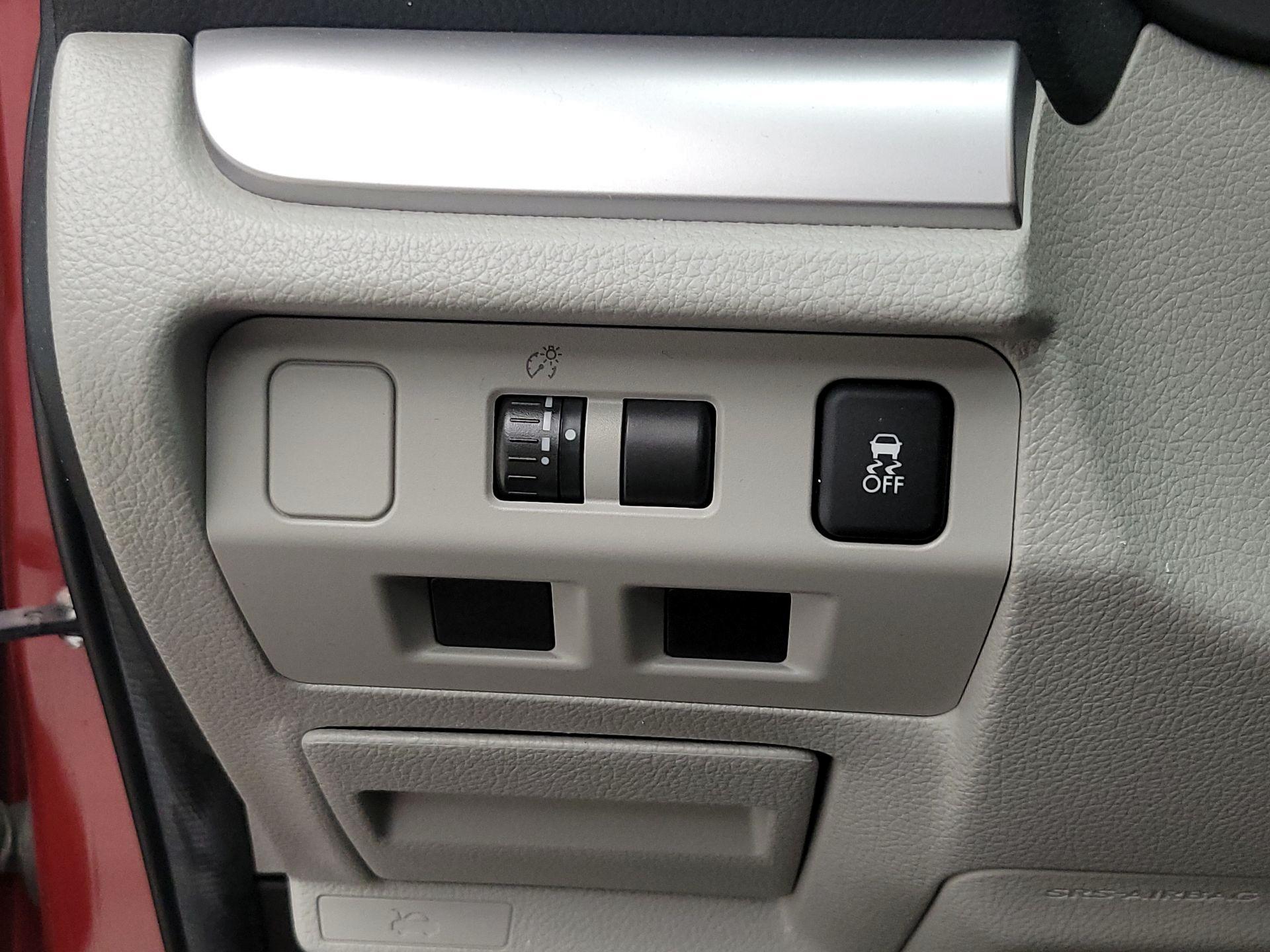 Thumbnail: 2015 Subaru Forester - 13