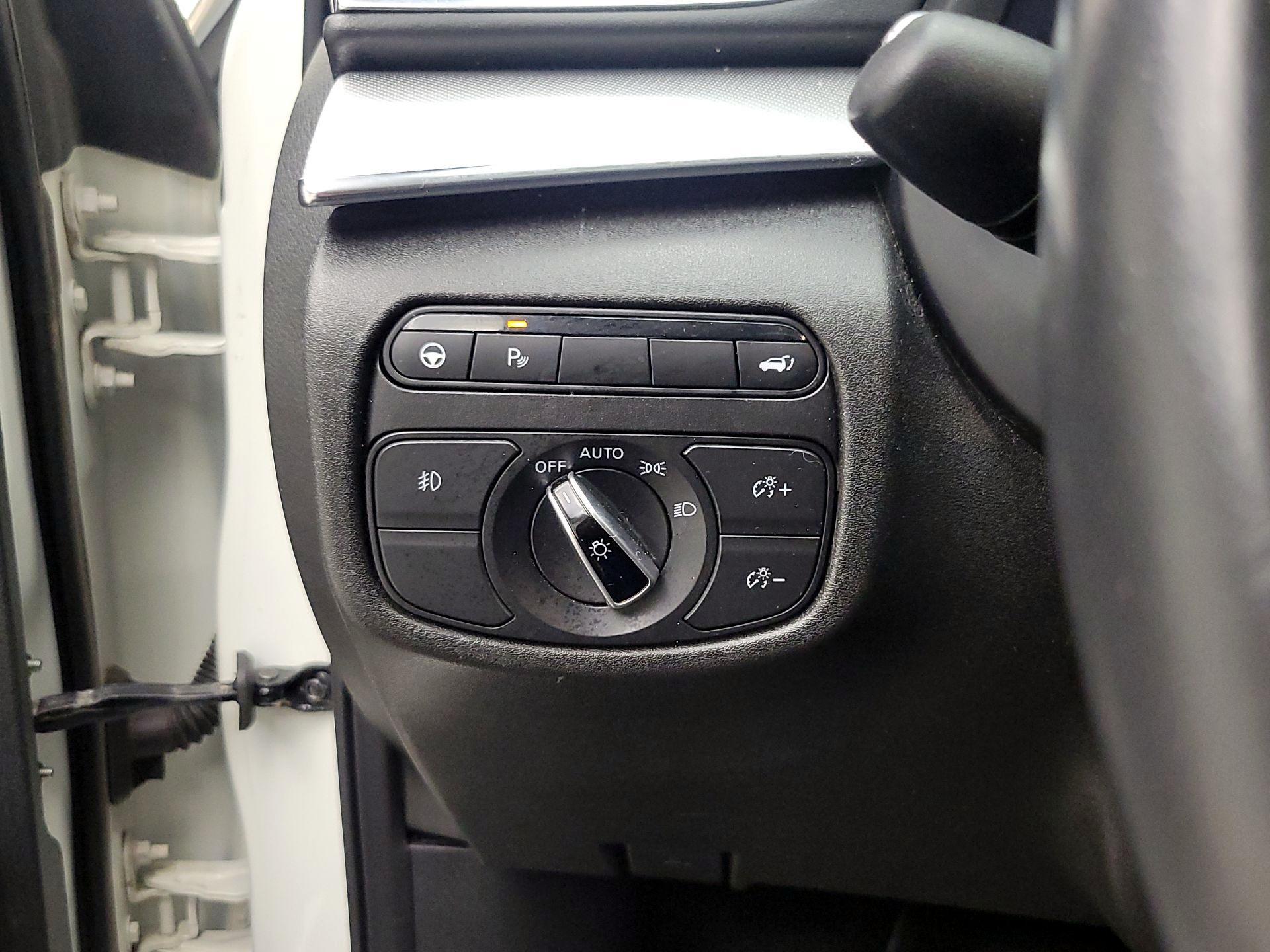 Thumbnail: 2021 INFINITI QX50 - 13