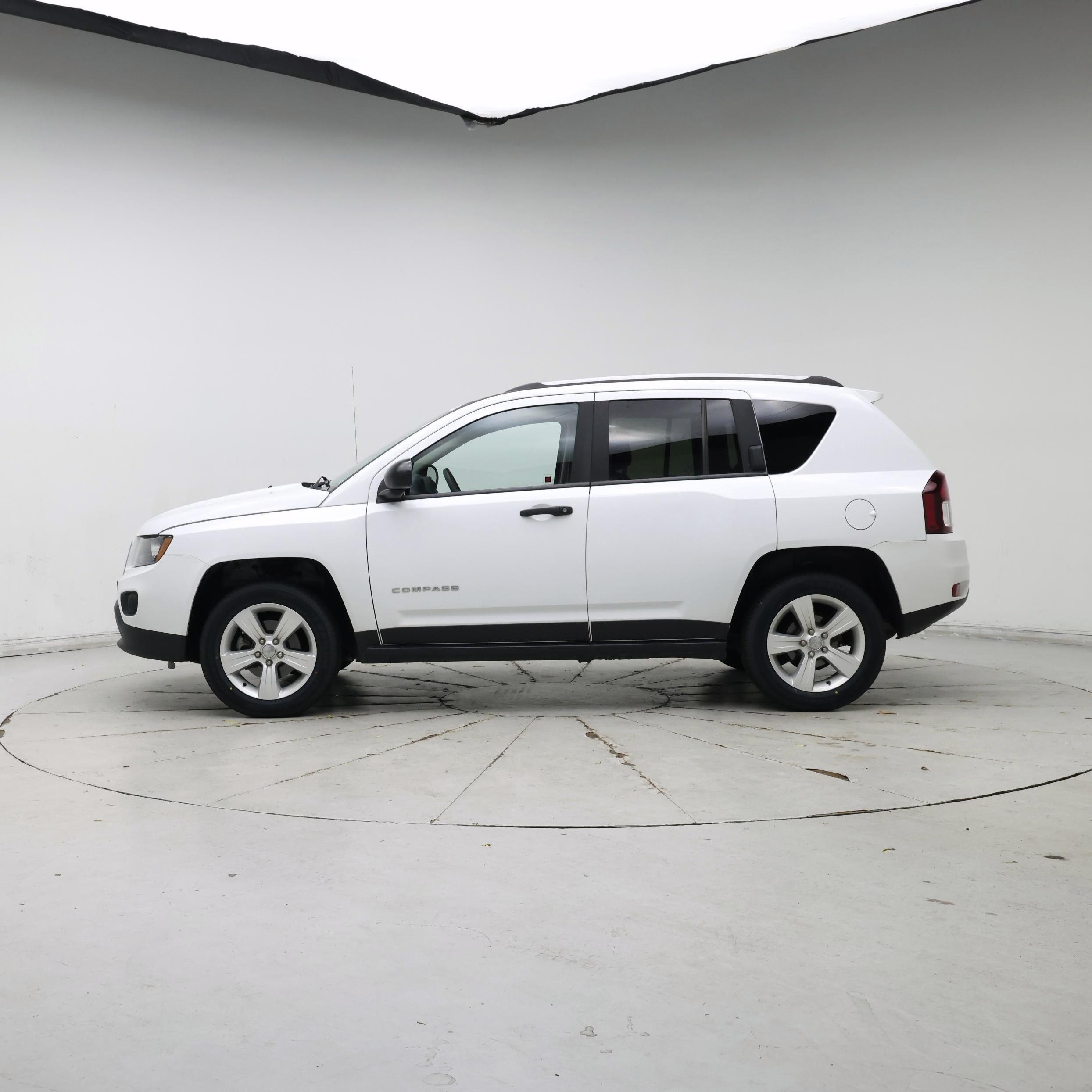 Thumbnail: 2015 Jeep Compass - 3