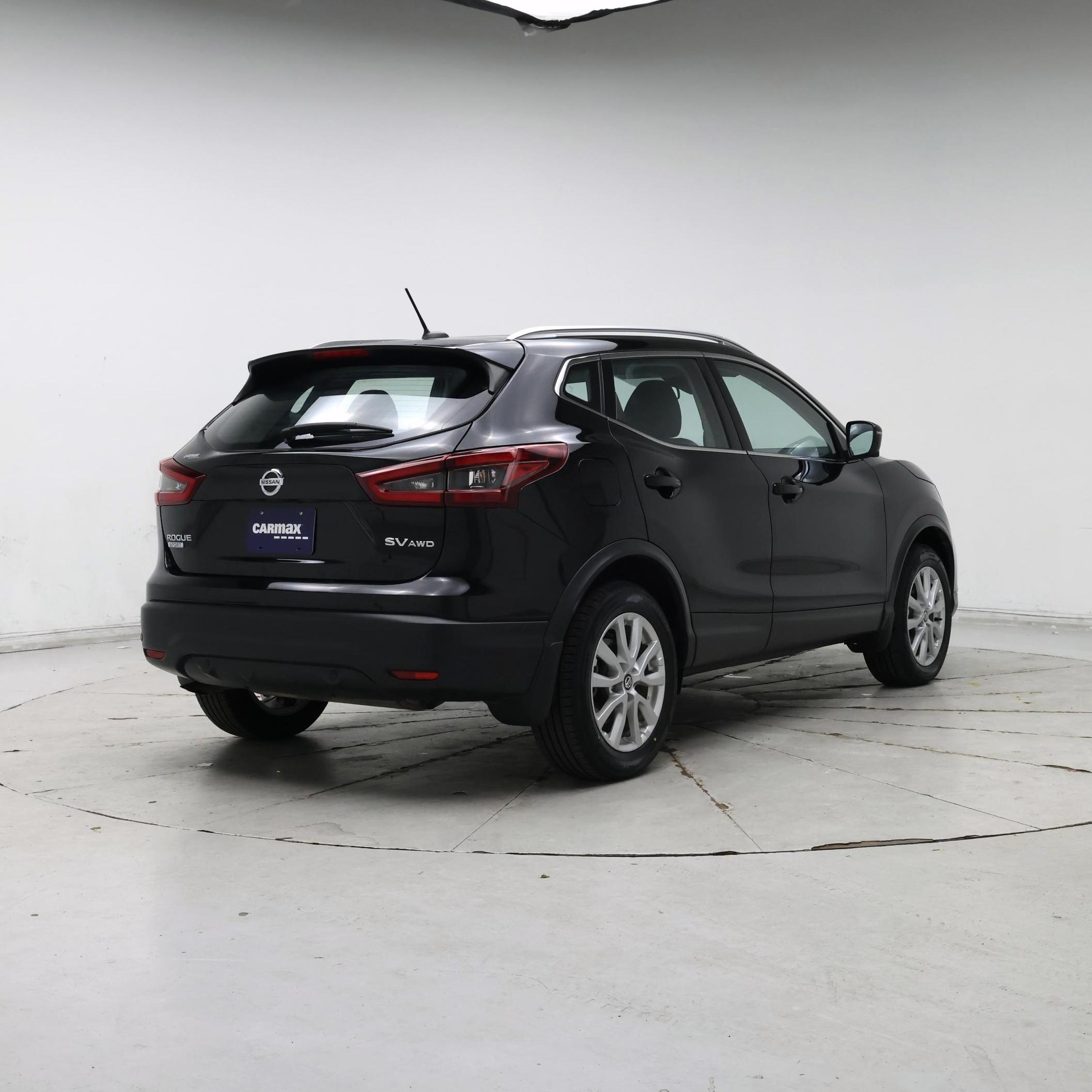 Thumbnail: 2022 Nissan Rogue Sport - 8