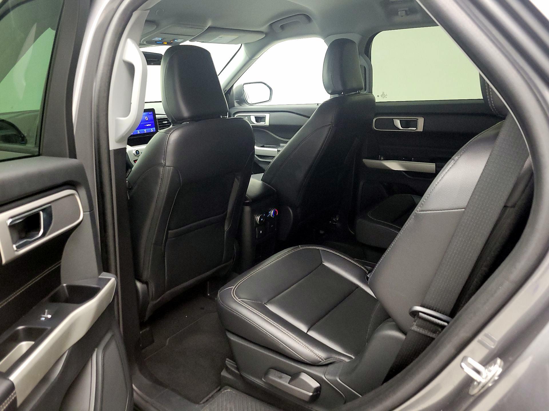 Thumbnail: 2021 Ford Explorer - 20