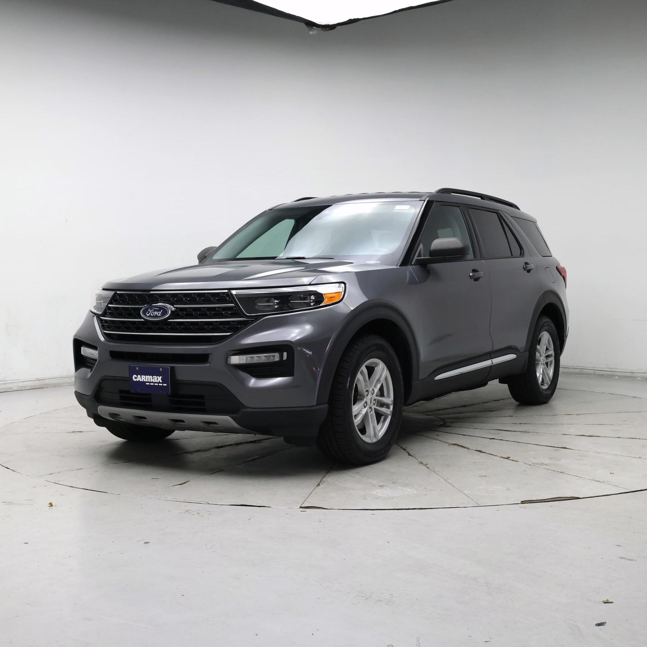 Thumbnail: 2021 Ford Explorer - 4