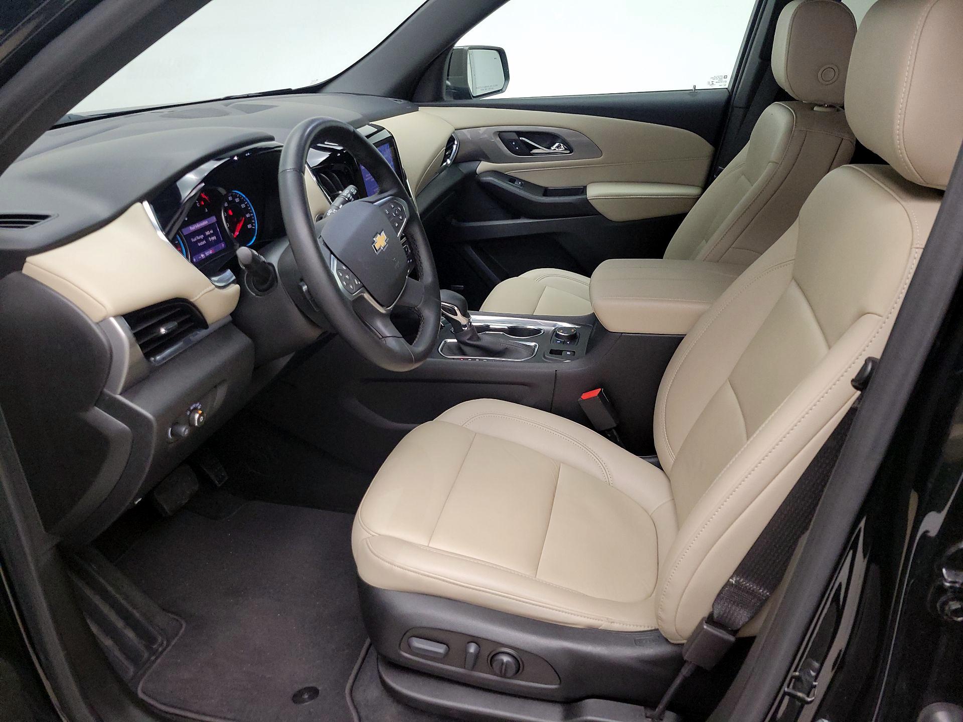 Thumbnail: 2023 Chevrolet Traverse - 11