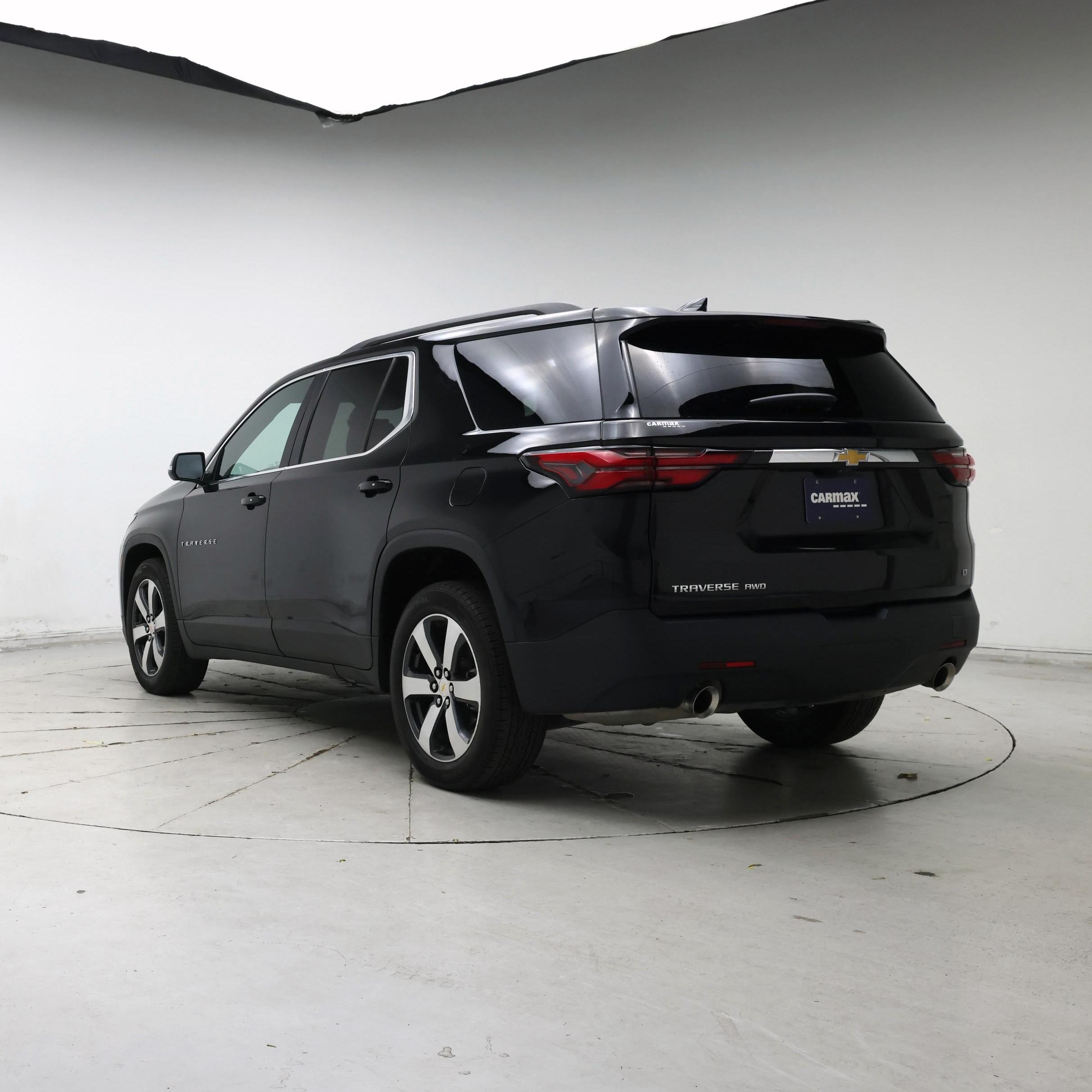 Thumbnail: 2023 Chevrolet Traverse - 2
