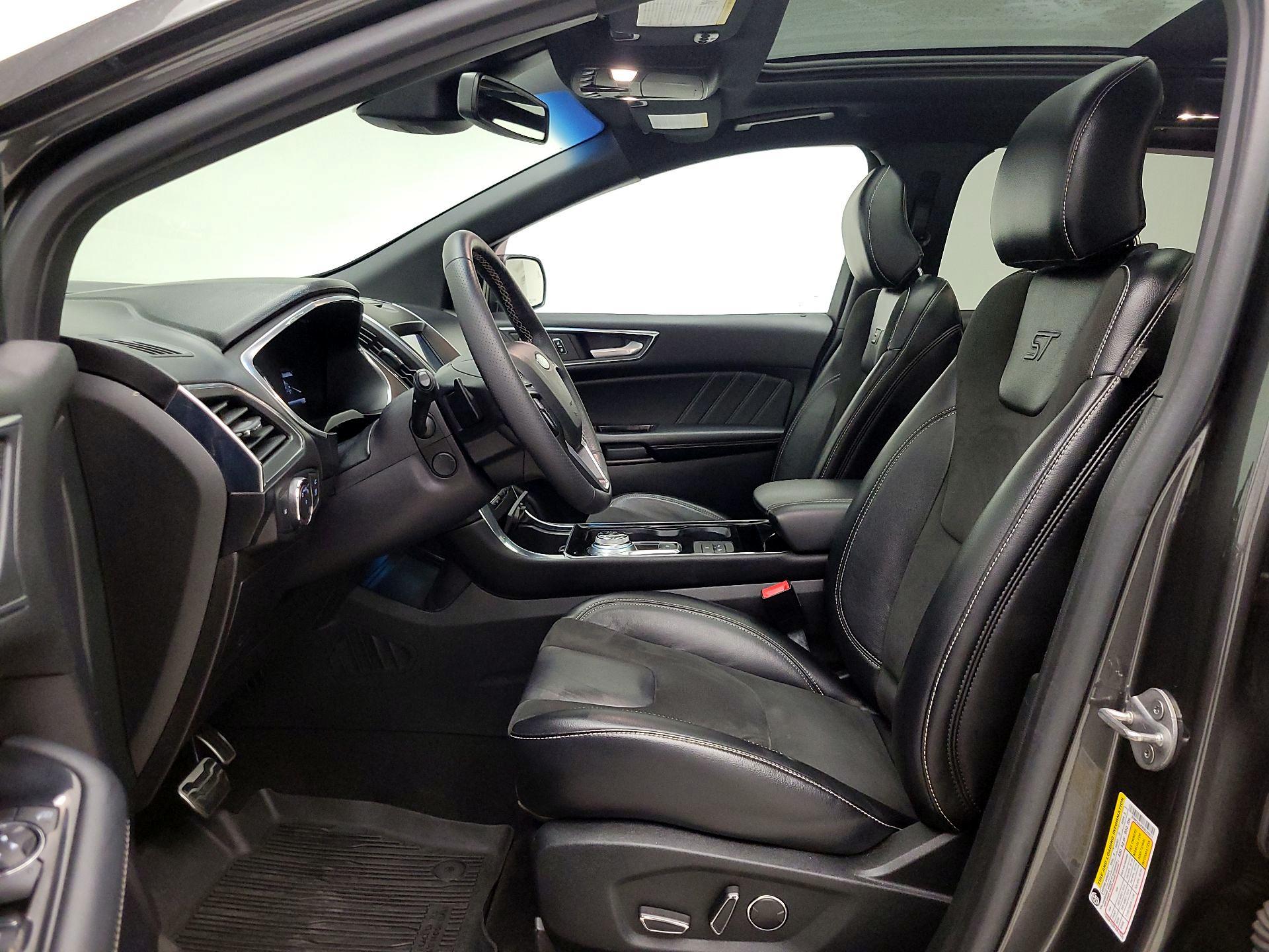 Thumbnail: 2019 Ford Edge - 11