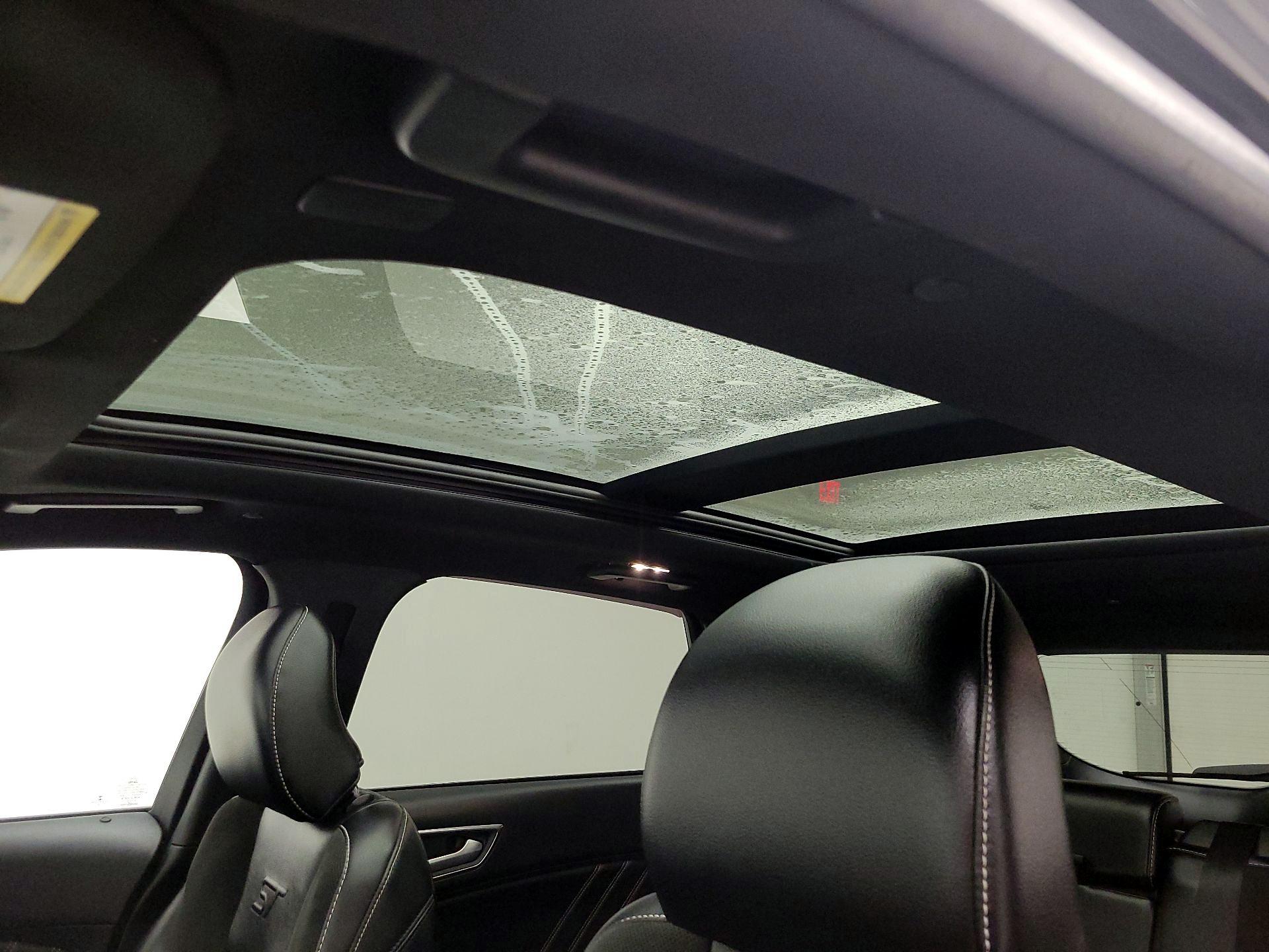 Thumbnail: 2019 Ford Edge - 20