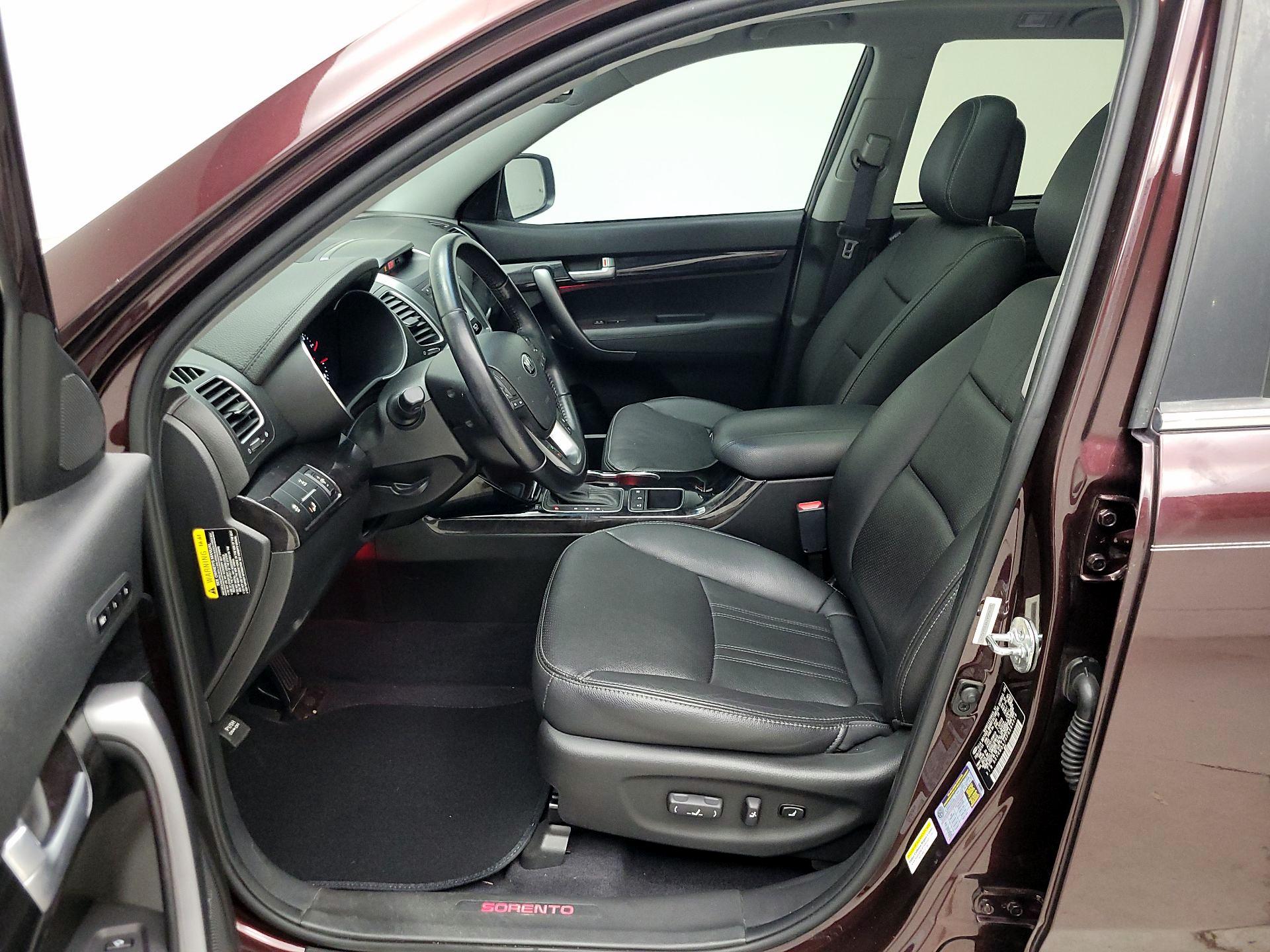 Thumbnail: 2015 Kia Sorento - 11