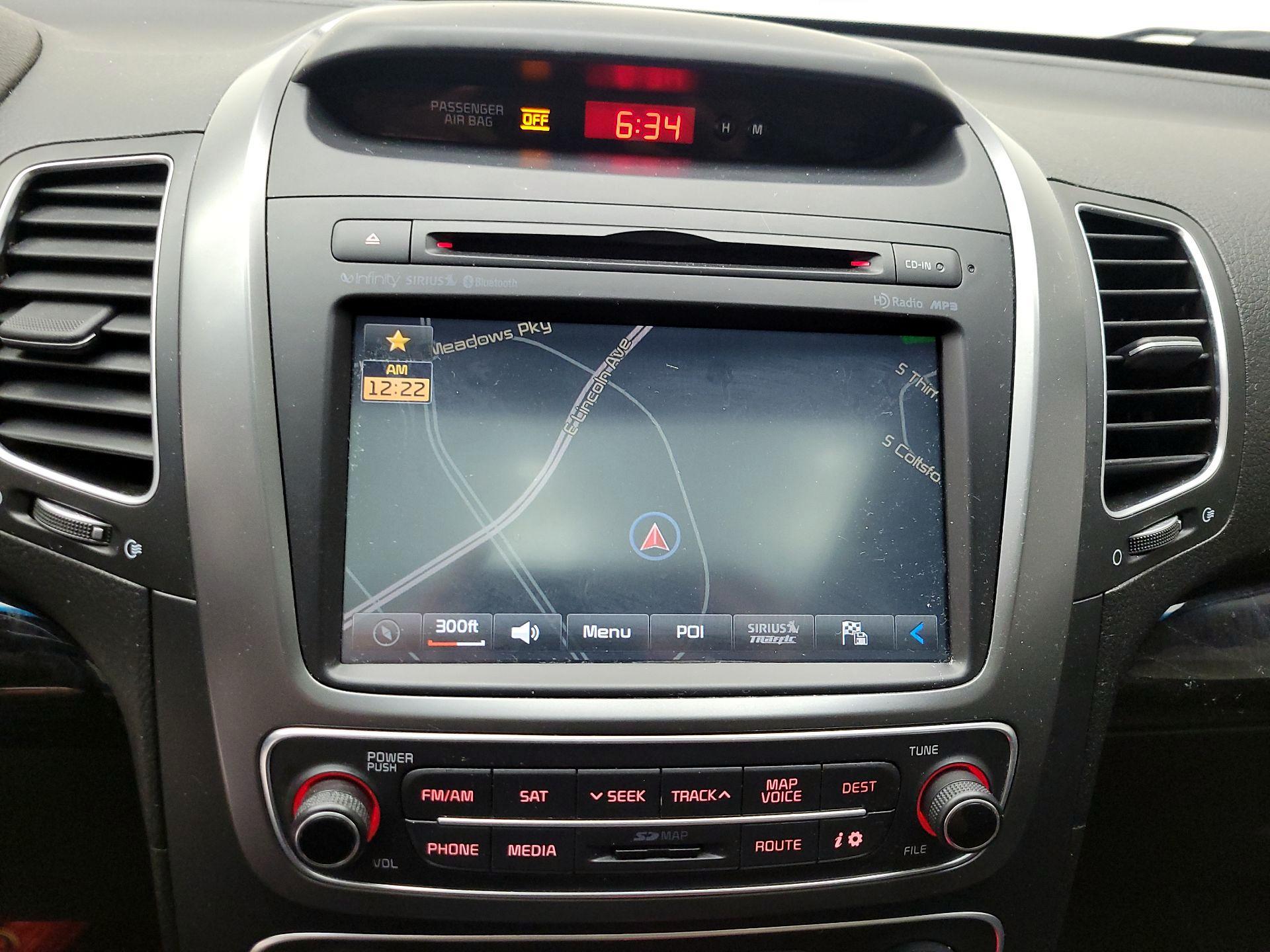 Thumbnail: 2015 Kia Sorento - 14