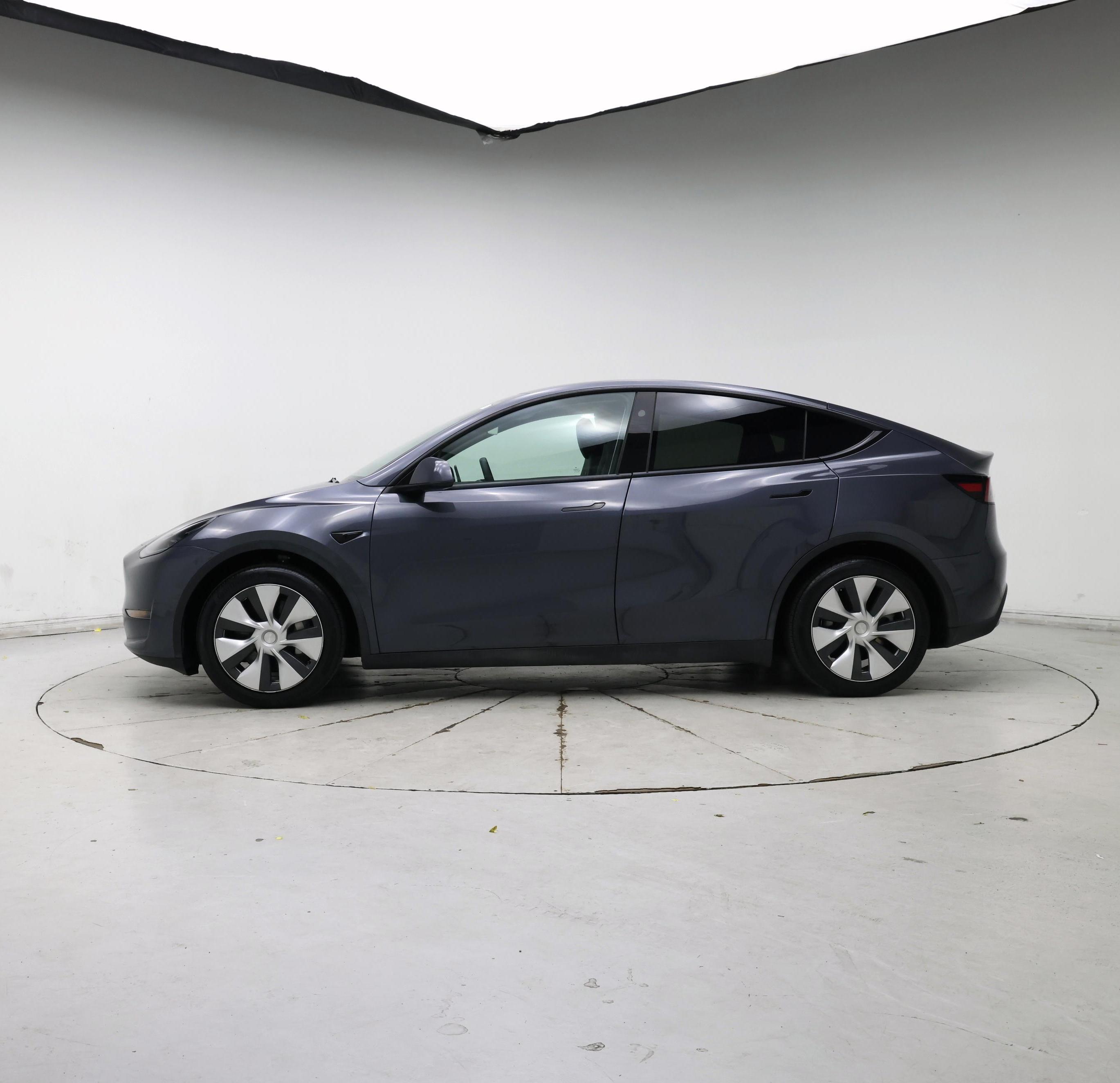 Thumbnail: 2023 Tesla Model Y - 3