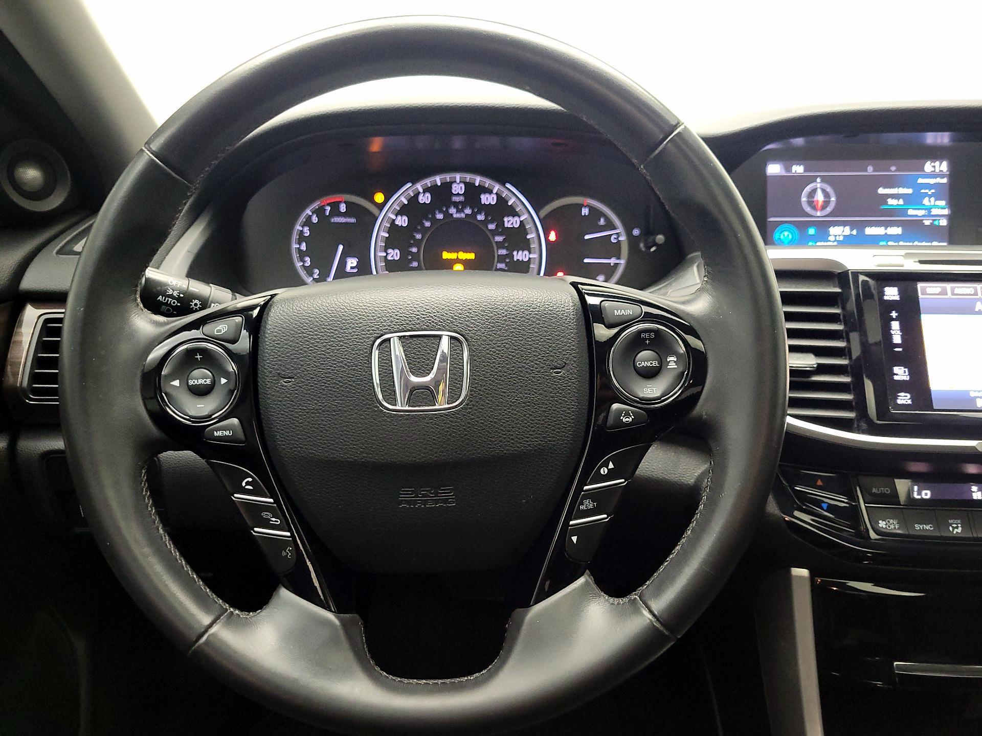 Thumbnail: 2017 Honda Accord - 10