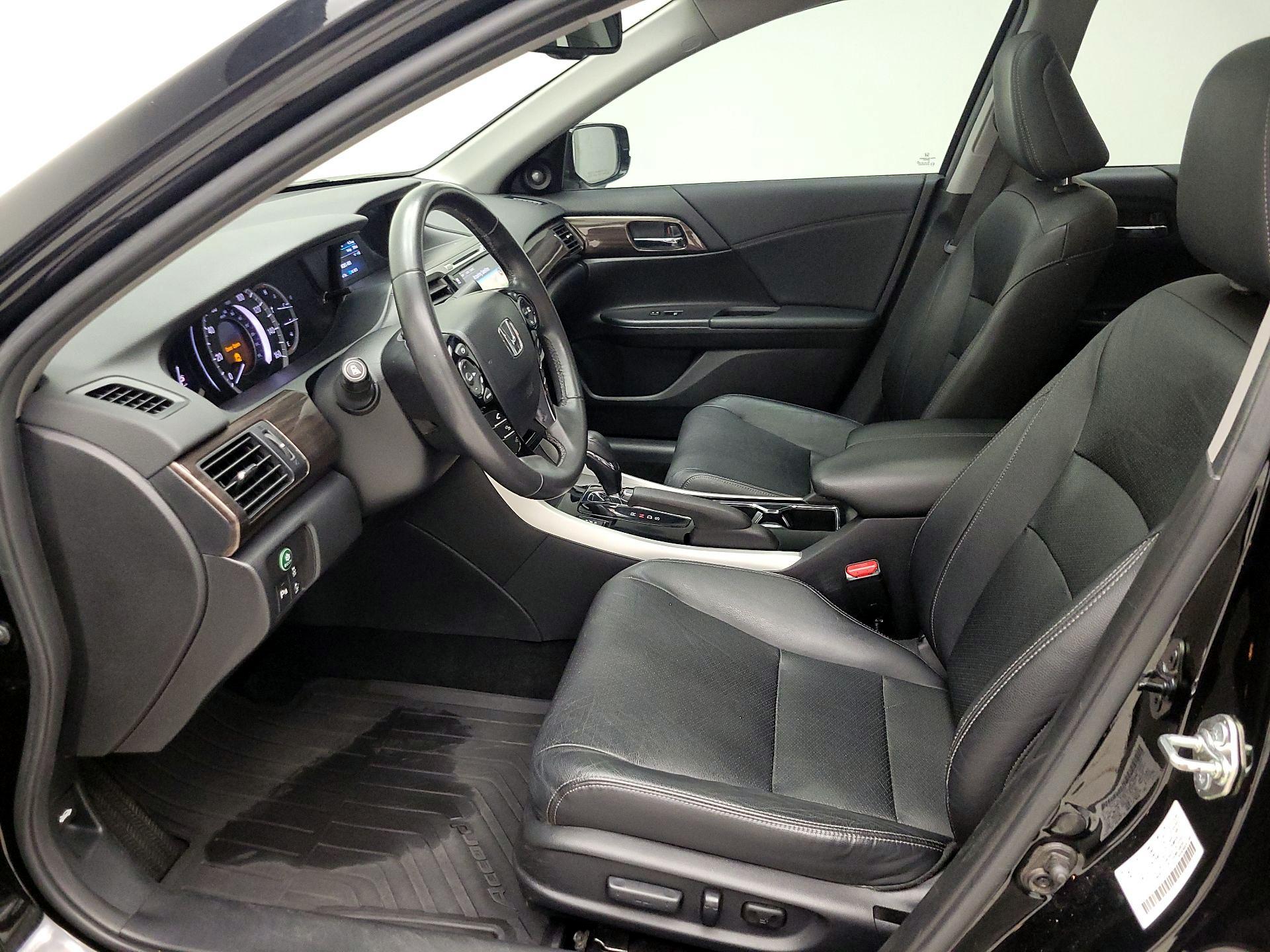 Thumbnail: 2017 Honda Accord - 11