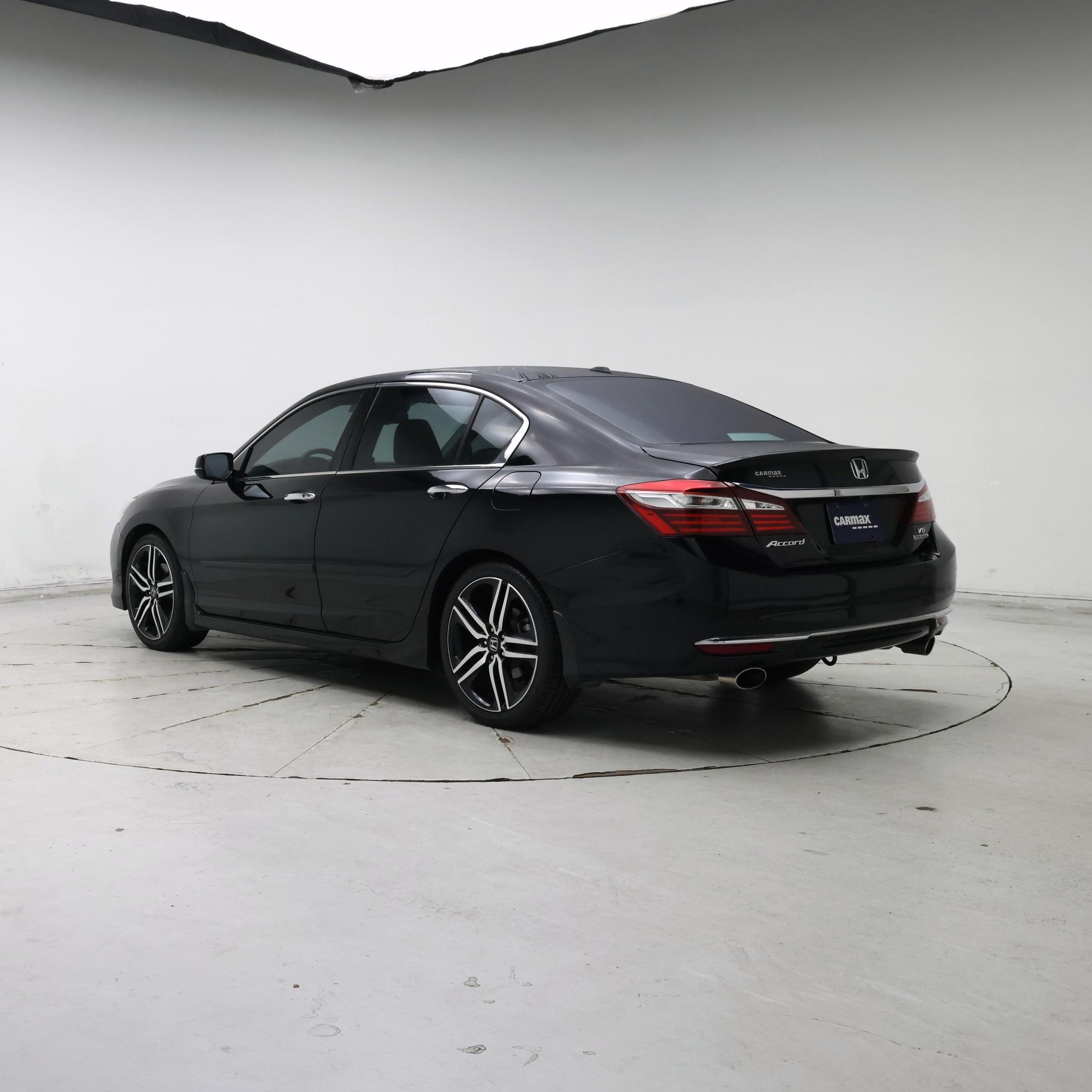 Thumbnail: 2017 Honda Accord - 2