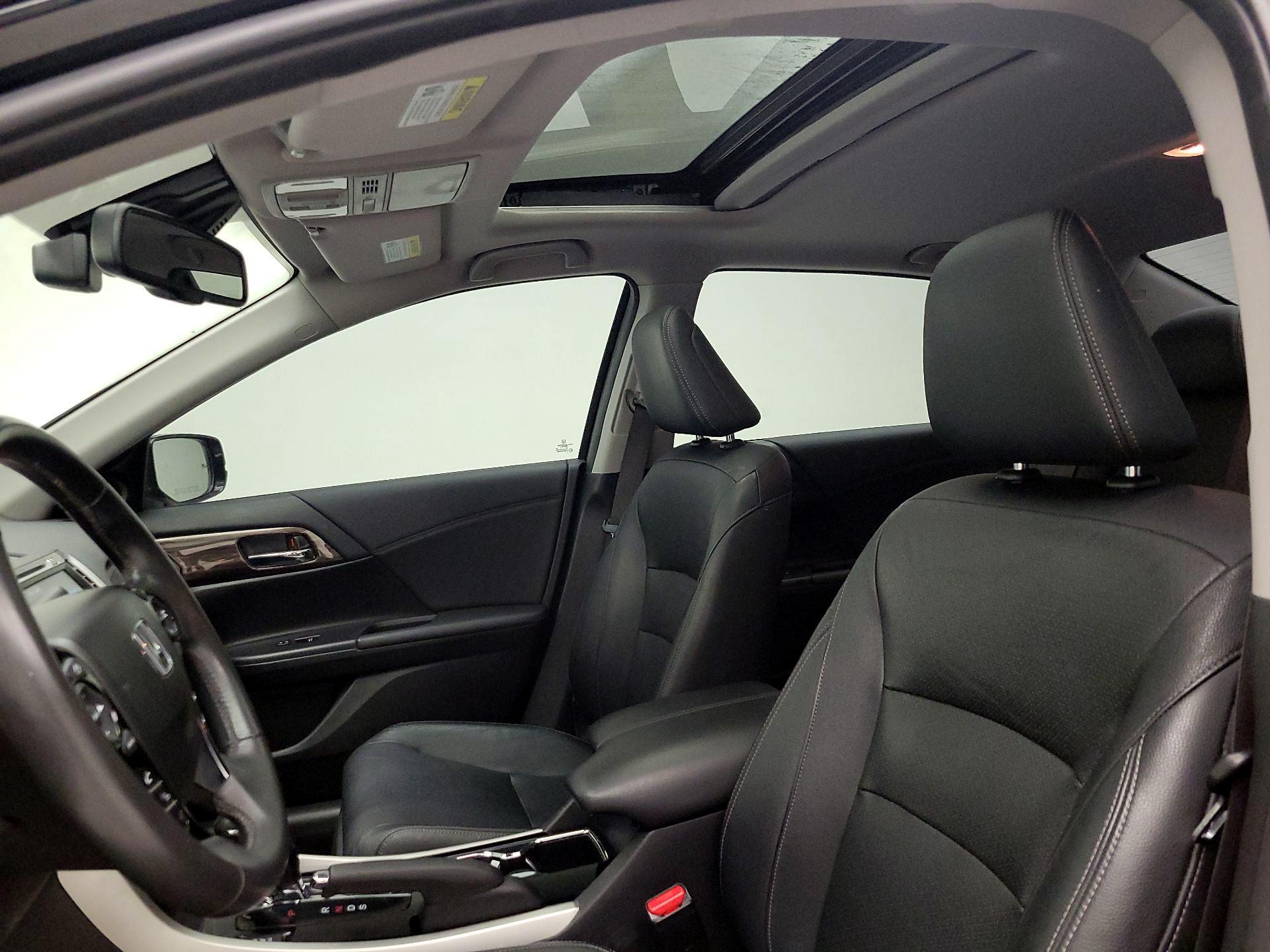 Thumbnail: 2017 Honda Accord - 20