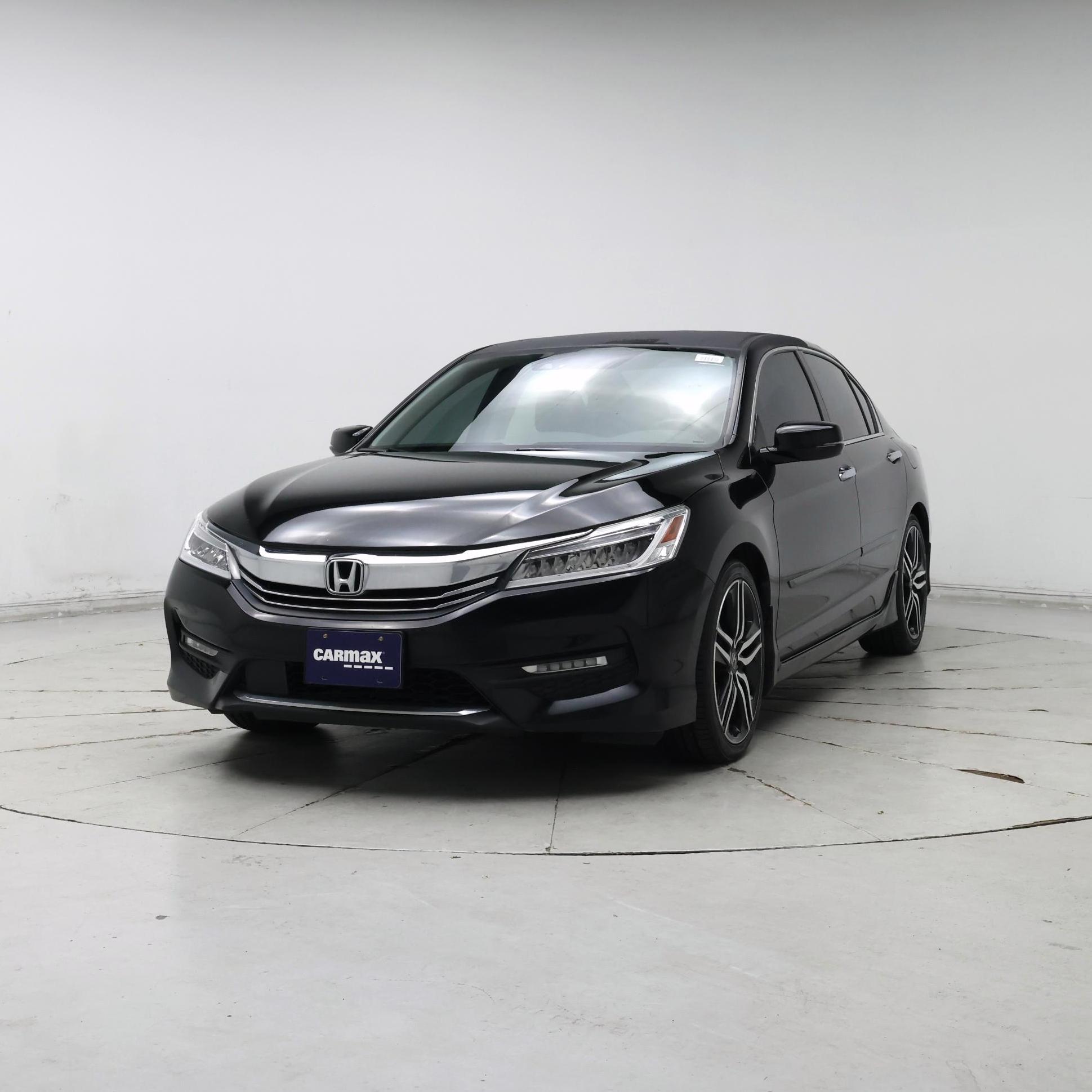 Thumbnail: 2017 Honda Accord - 4
