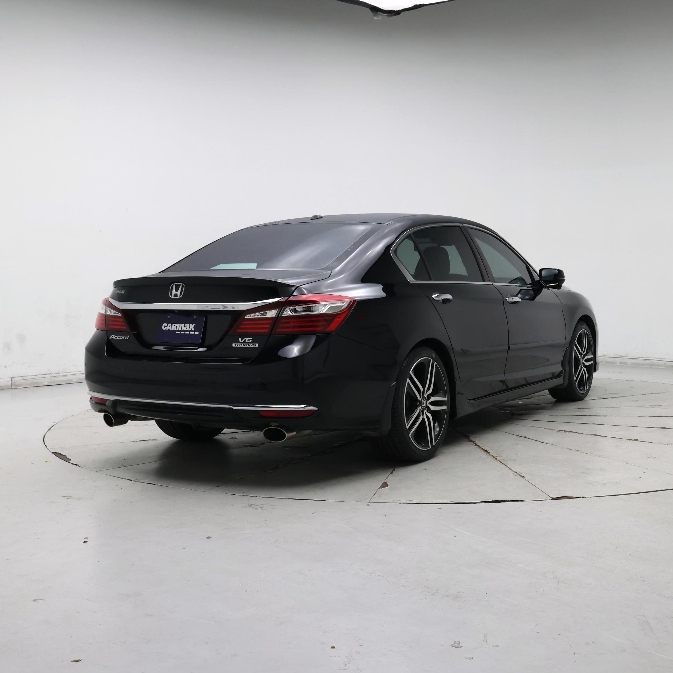 Thumbnail: 2017 Honda Accord - 8