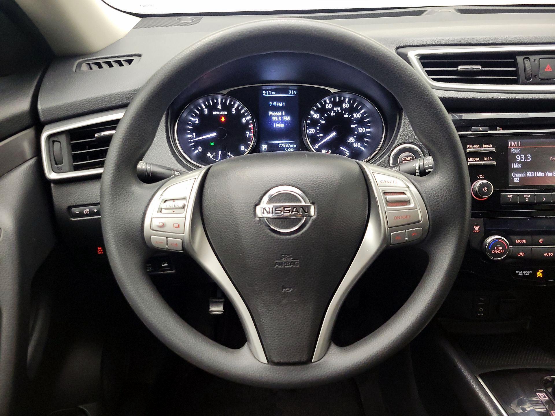 Thumbnail: 2015 Nissan Rogue - 10