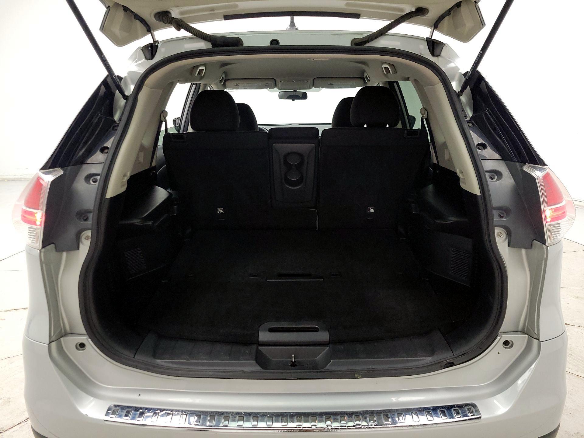 Thumbnail: 2015 Nissan Rogue - 20