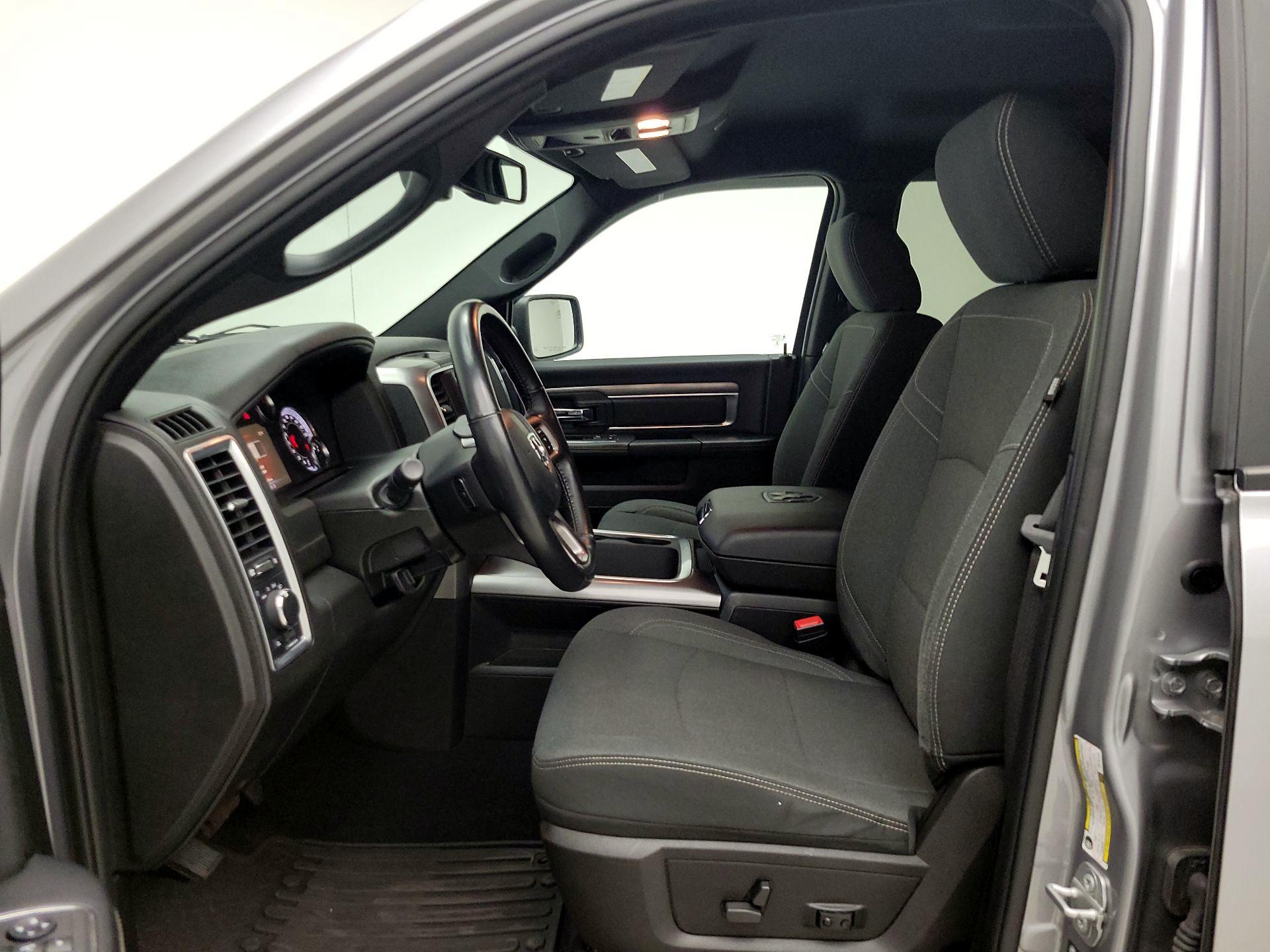 Thumbnail: 2022 RAM 1500 Classic - 11