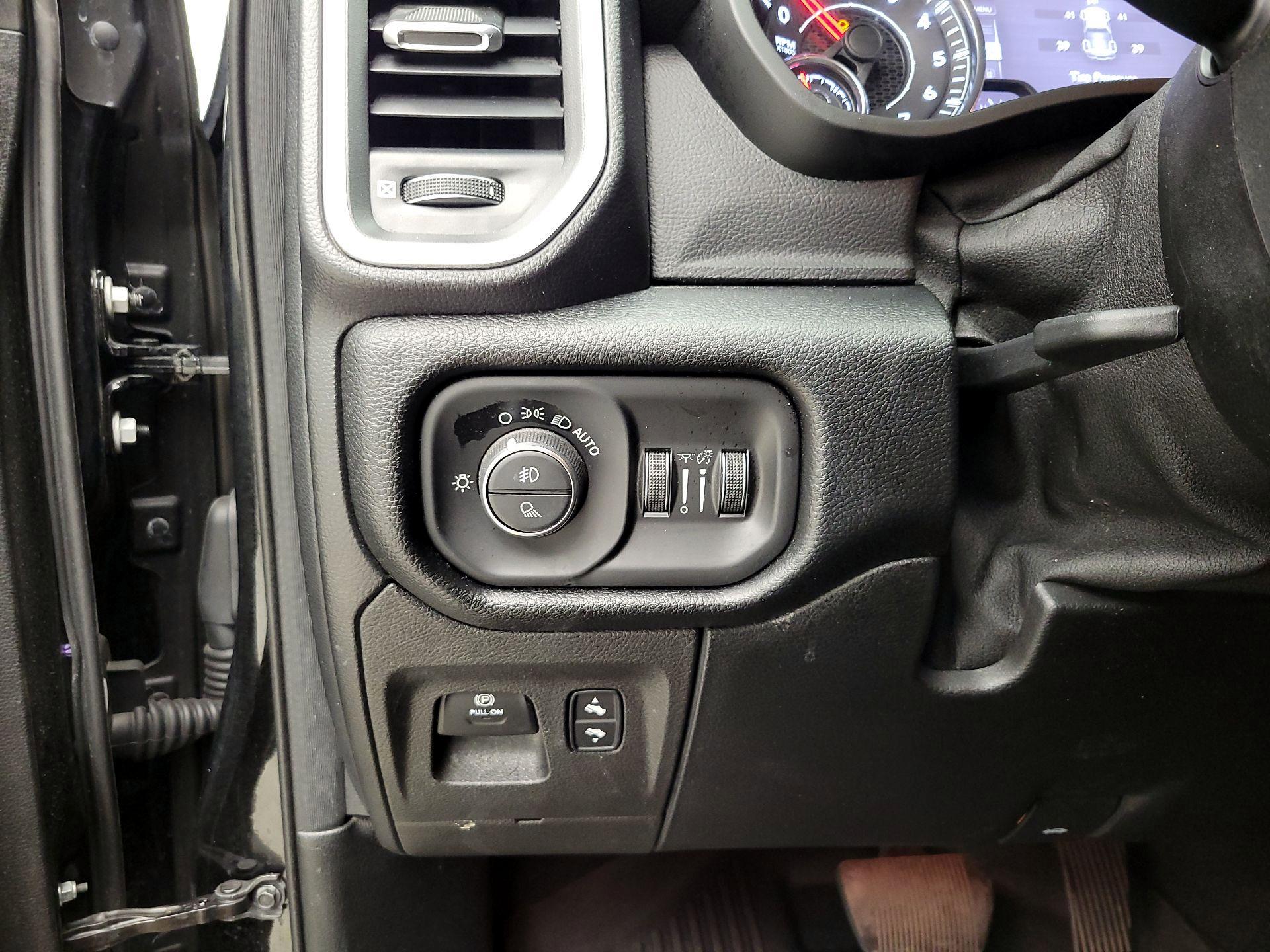 Thumbnail: 2019 RAM 1500 - 13