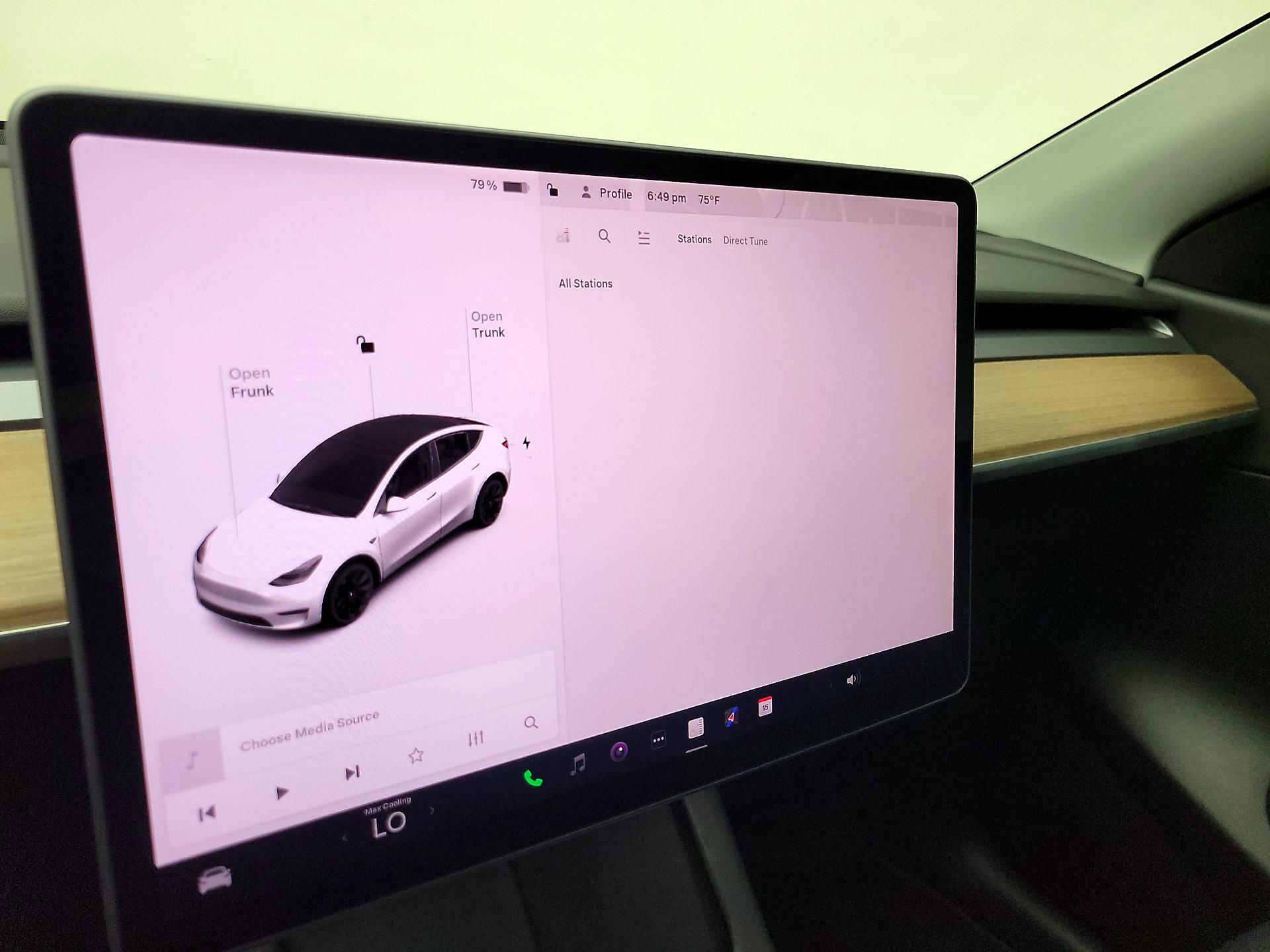 Thumbnail: 2022 Tesla Model Y - 15