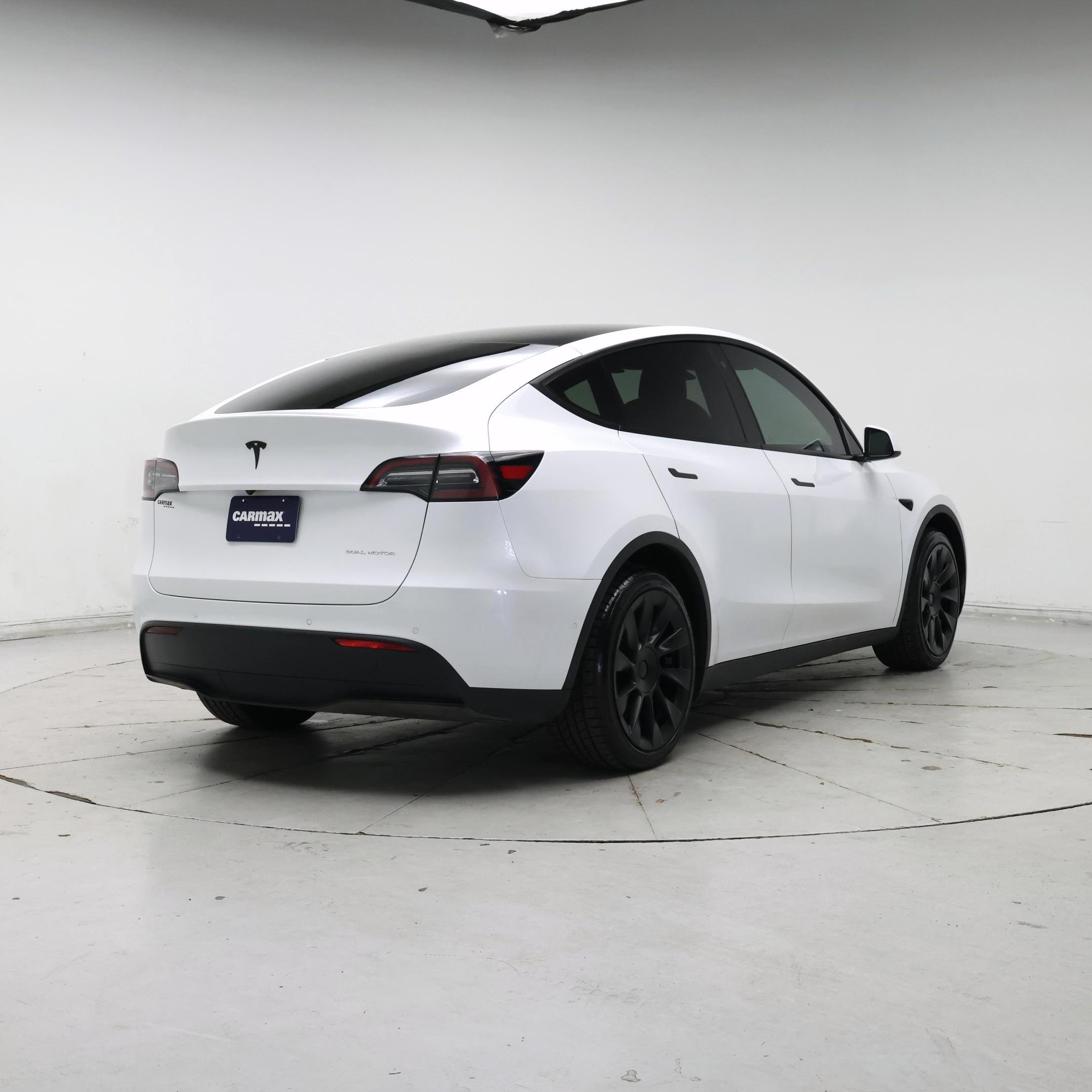 Thumbnail: 2022 Tesla Model Y - 8