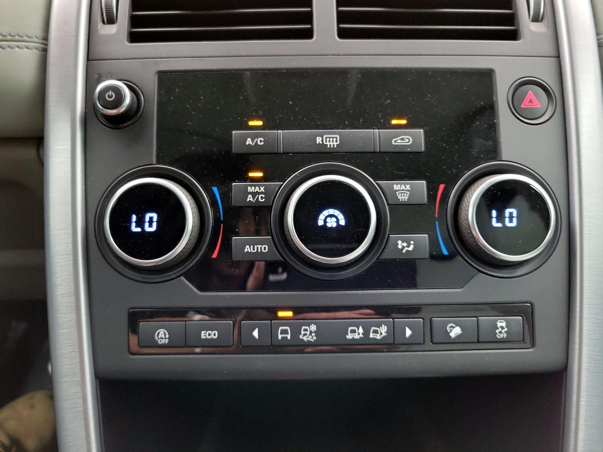 Thumbnail: 2018 Land Rover Discovery Sport - 14