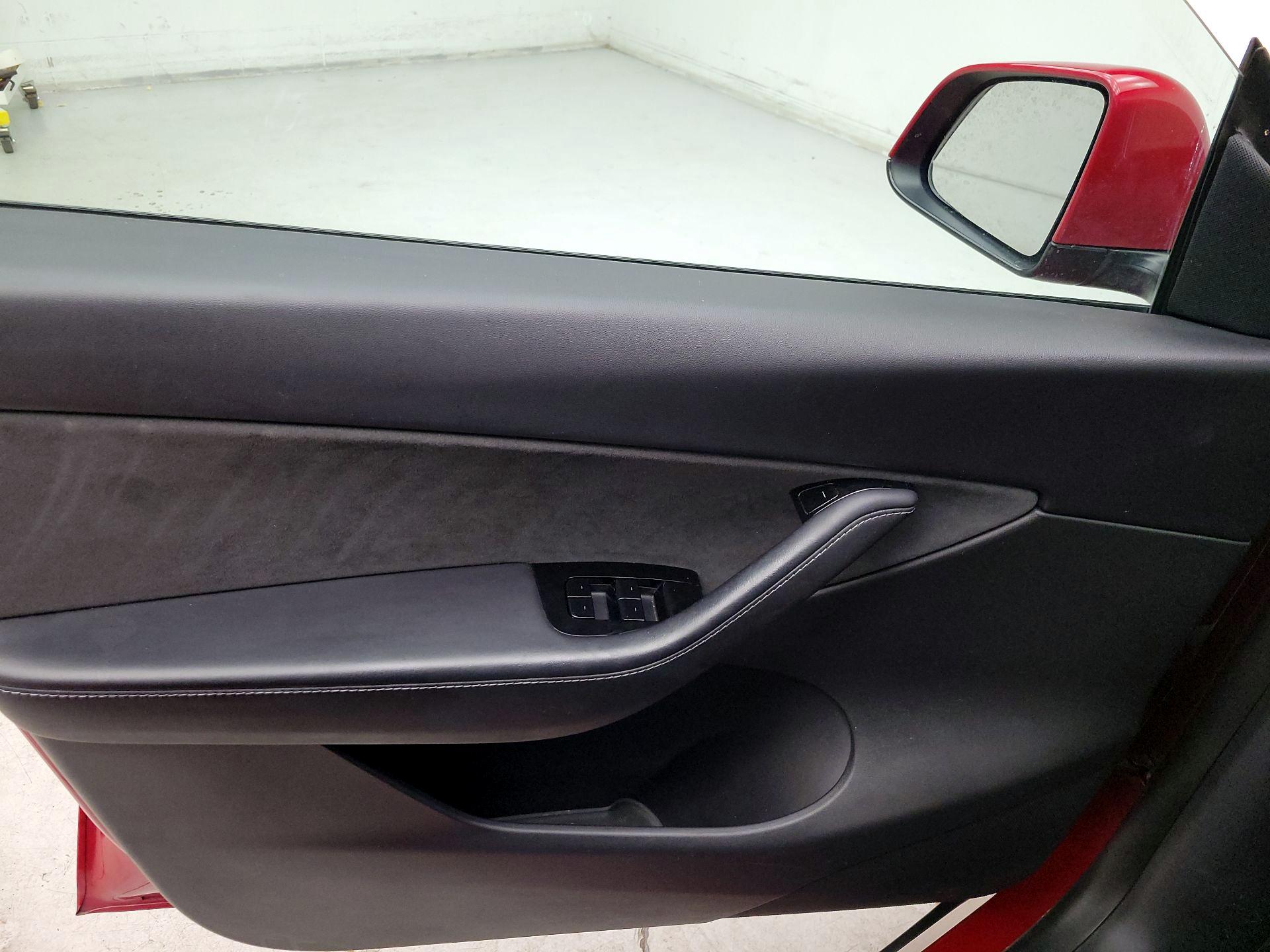 Thumbnail: 2020 Tesla Model Y - 12