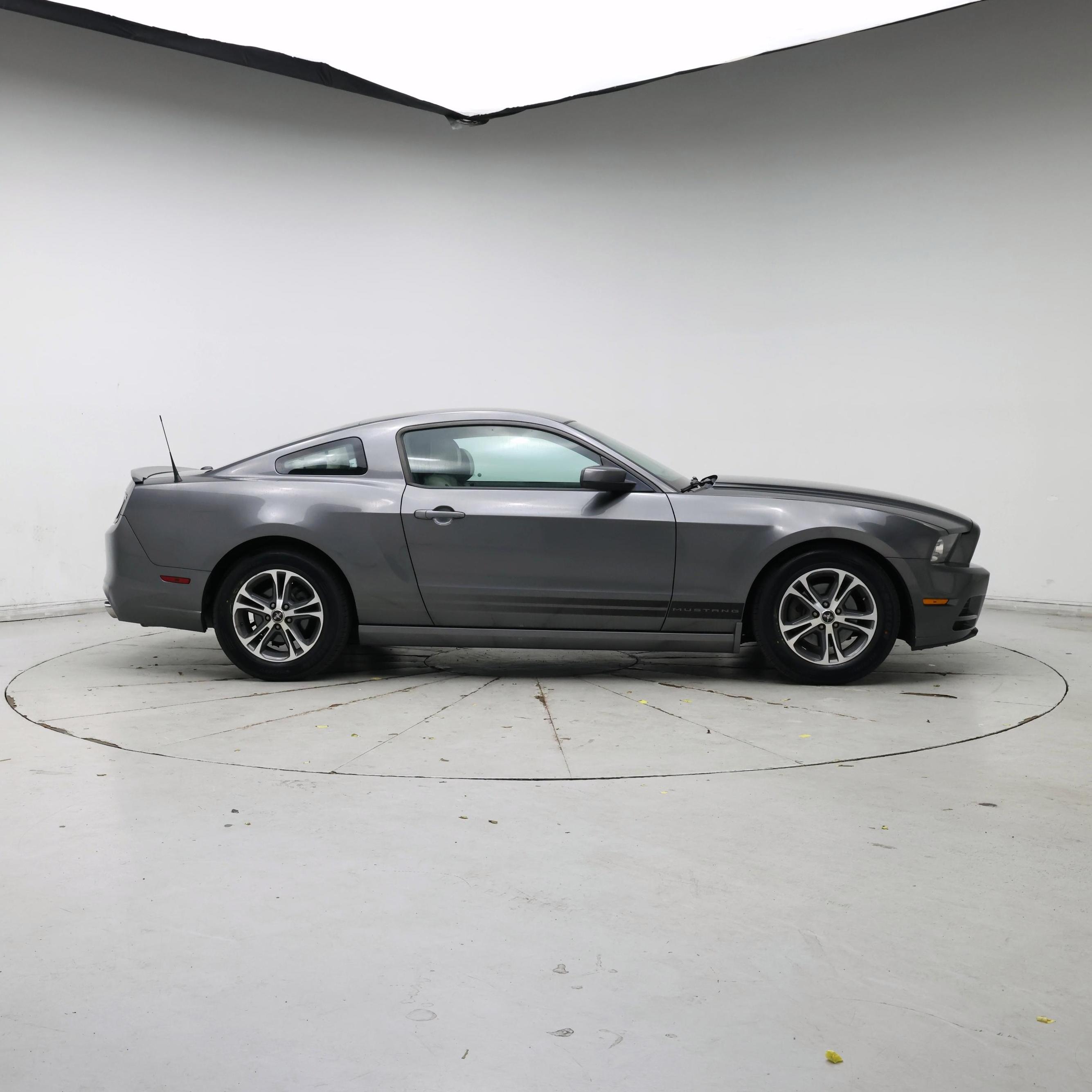 Thumbnail: 2014 Ford Mustang - 7