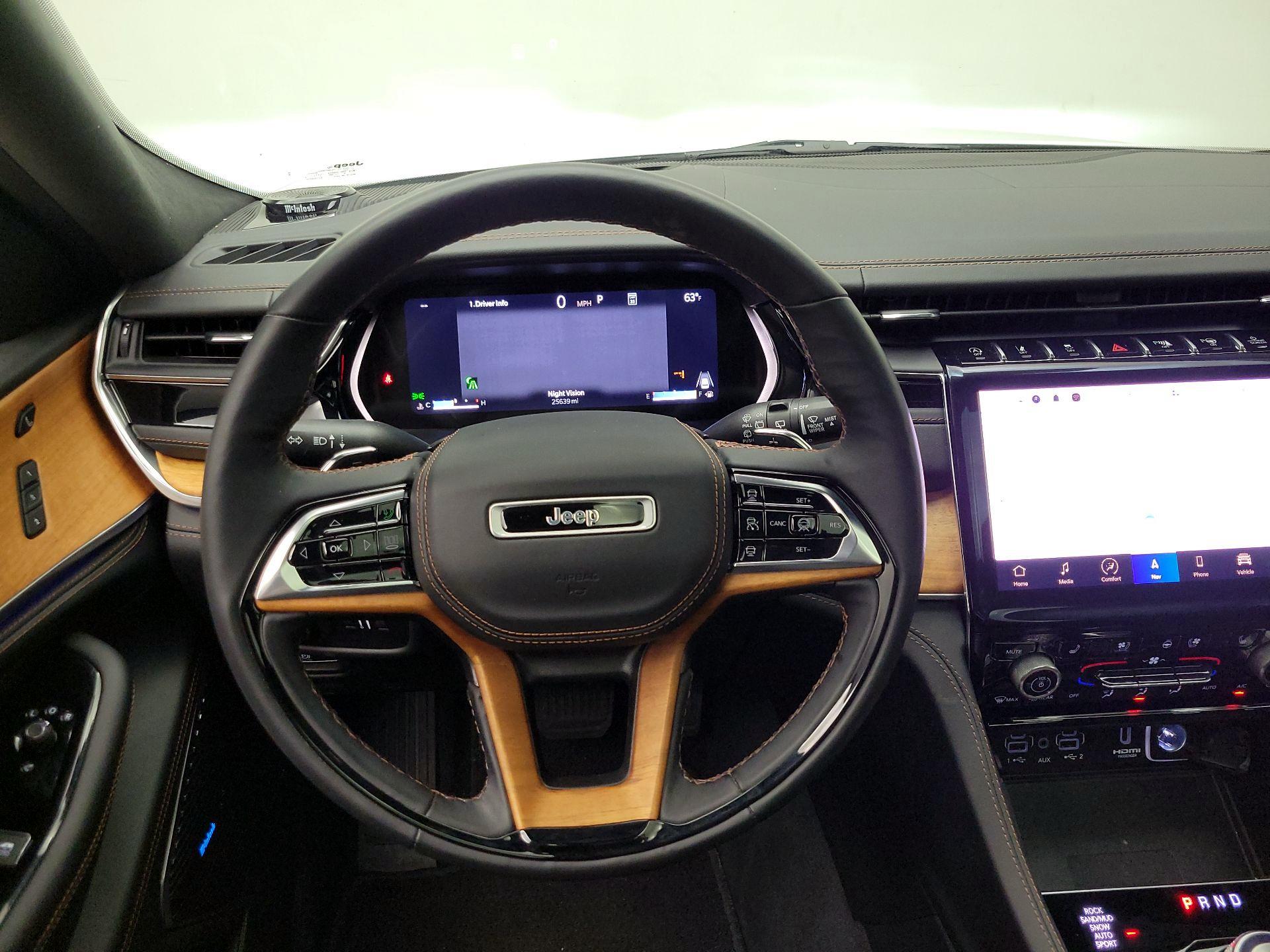 Thumbnail: 2023 Jeep Grand Cherokee L - 10