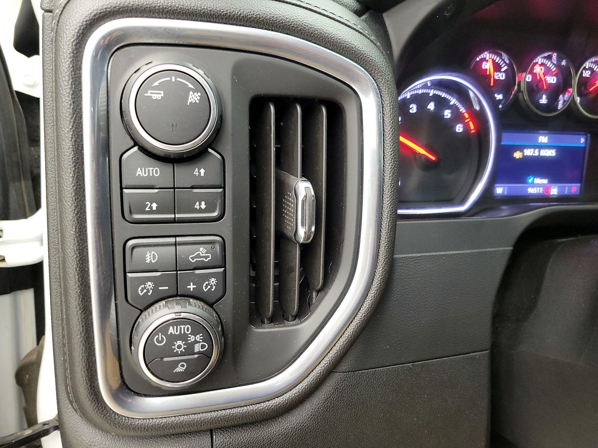 Thumbnail: 2019 Chevrolet Silverado 1500 - 13