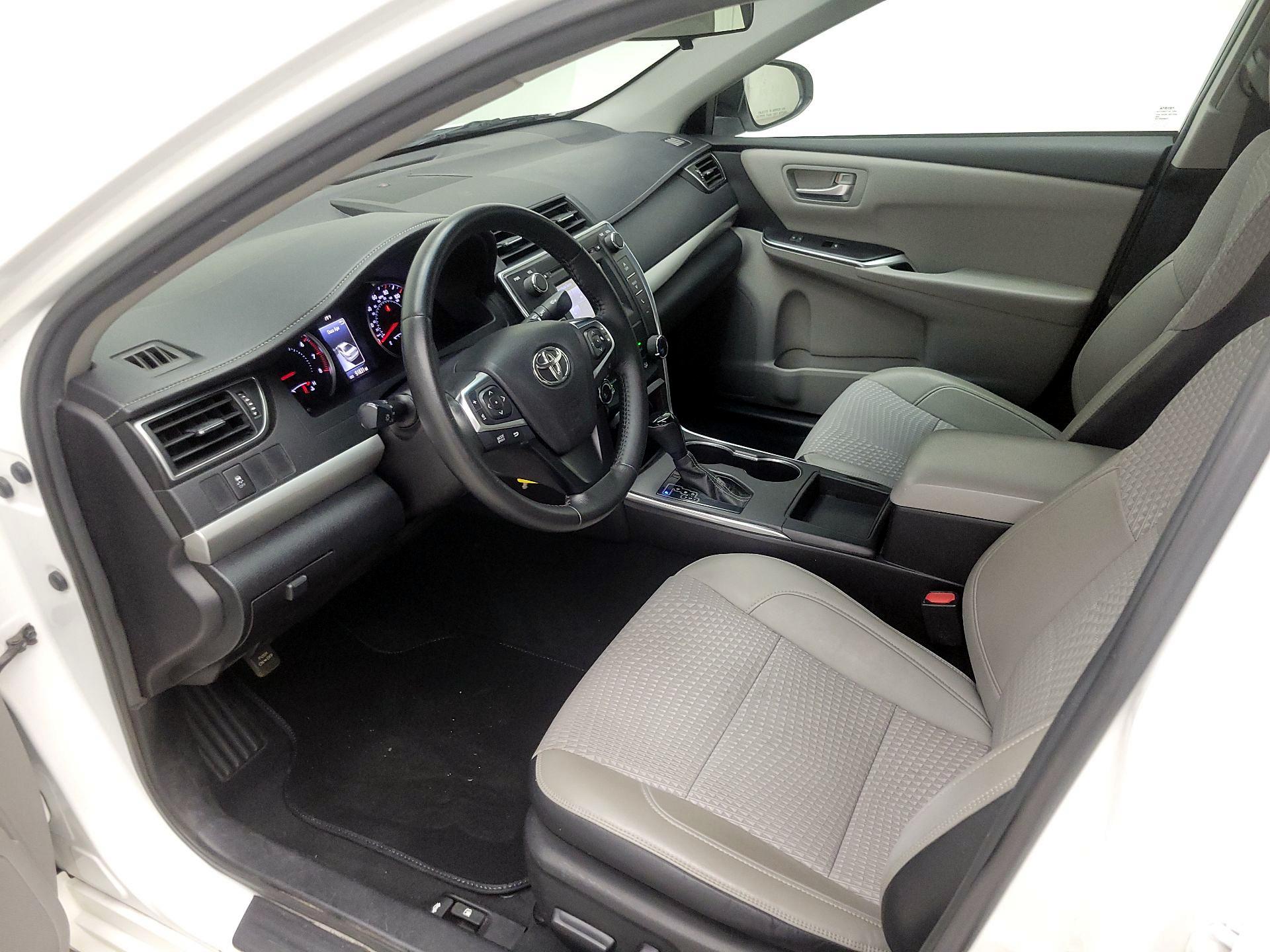 Thumbnail: 2015 Toyota Camry - 11