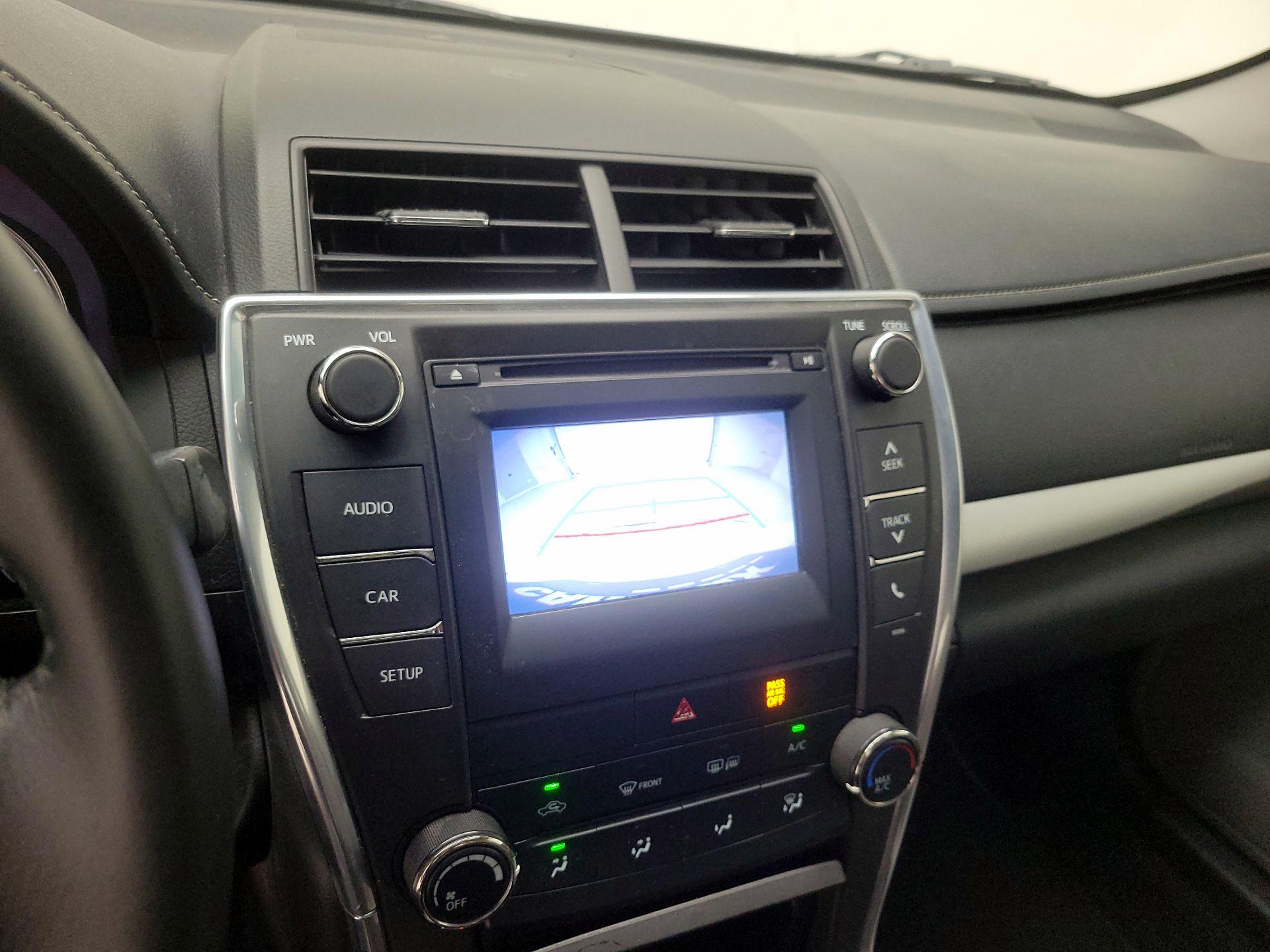 Thumbnail: 2015 Toyota Camry - 14