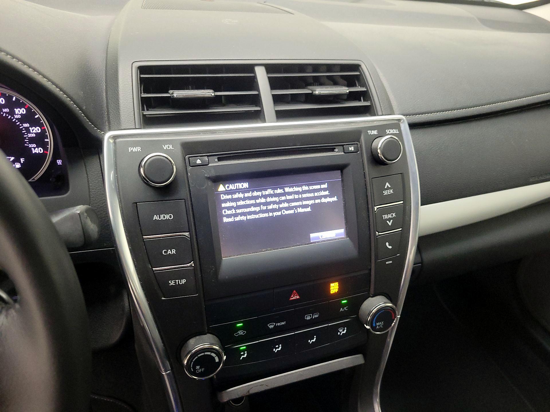 Thumbnail: 2015 Toyota Camry - 15