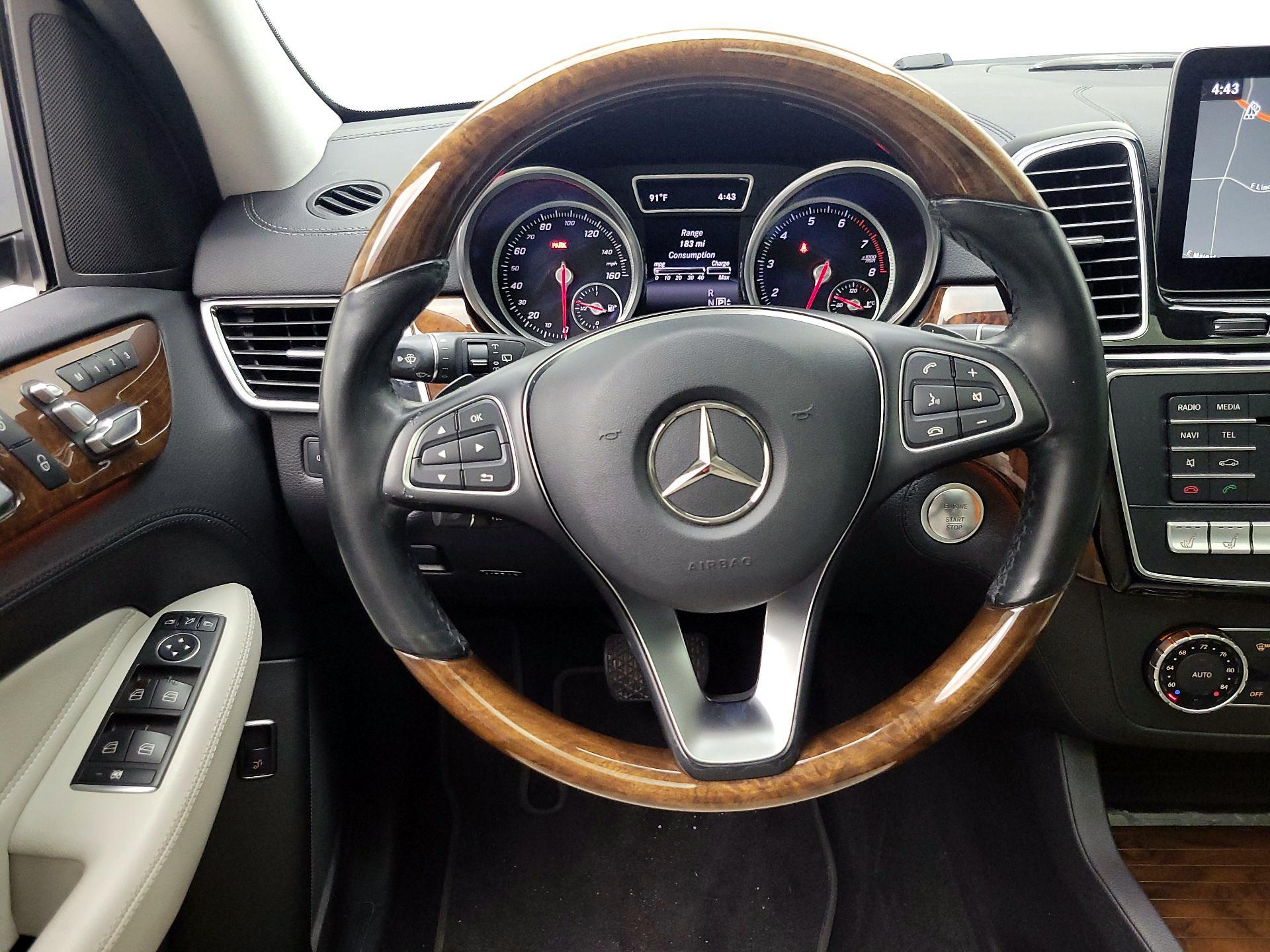 Thumbnail: 2016 Mercedes-Benz GLE - 10