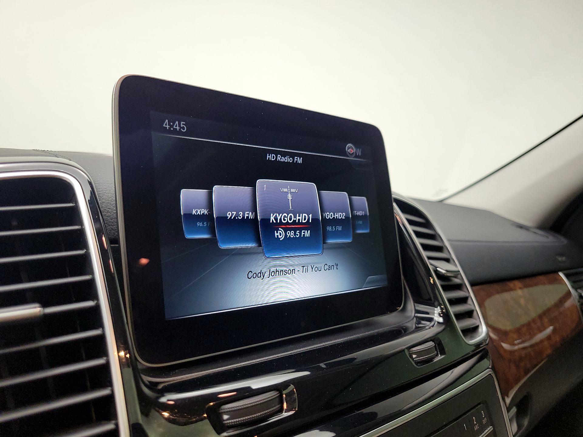 Thumbnail: 2016 Mercedes-Benz GLE - 16