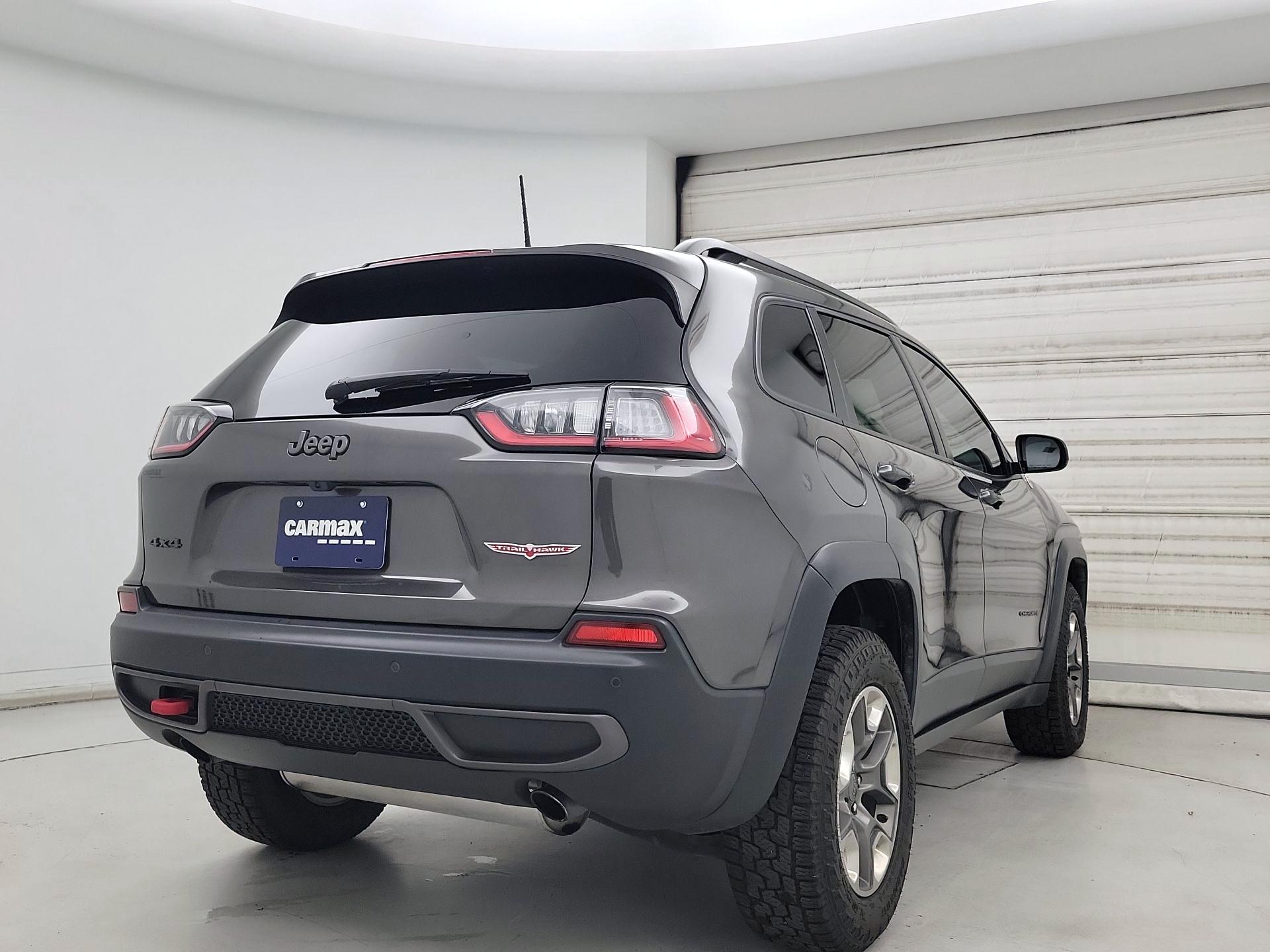 Thumbnail: 2019 Jeep Cherokee - 5