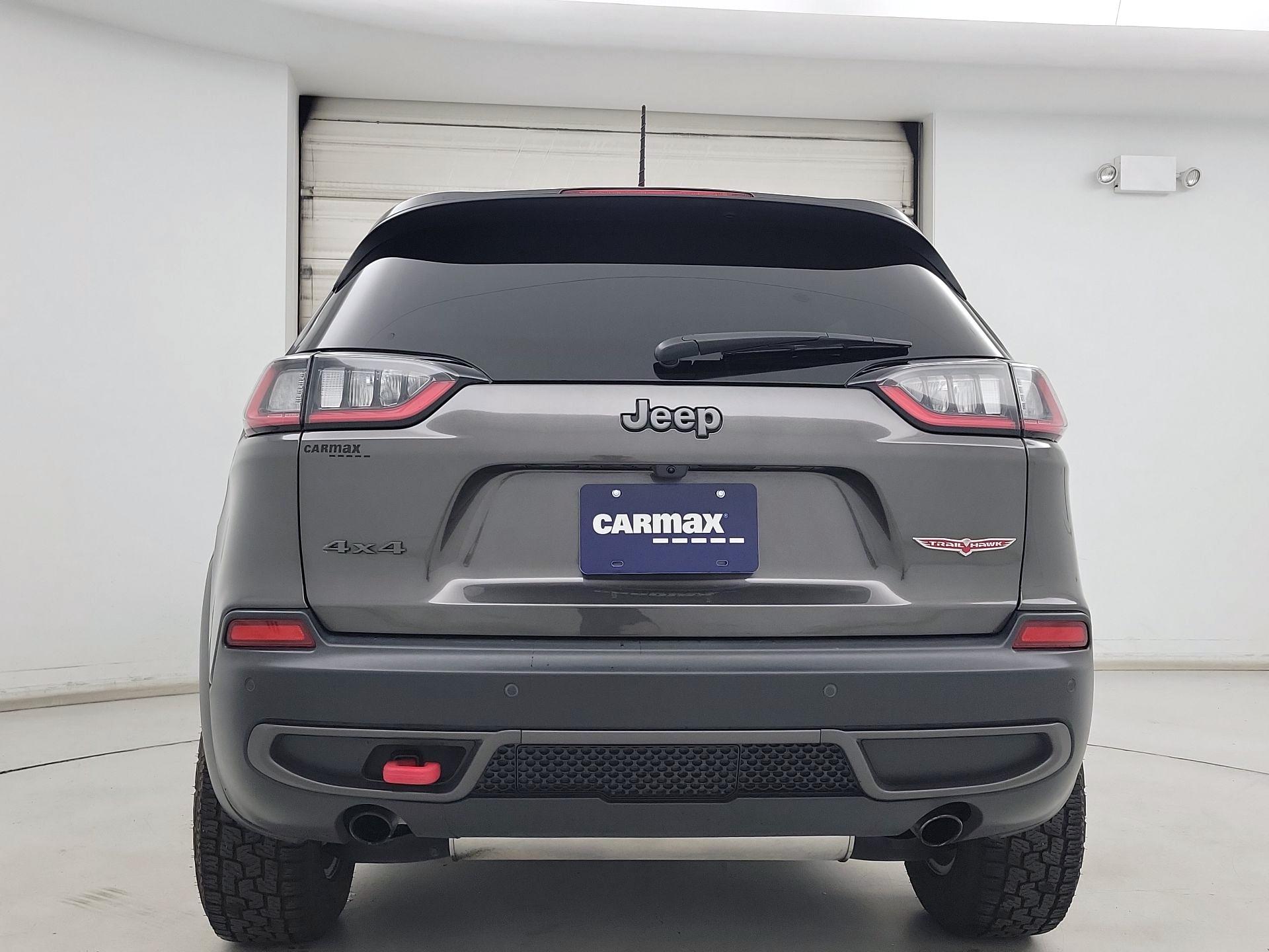 Thumbnail: 2019 Jeep Cherokee - 6