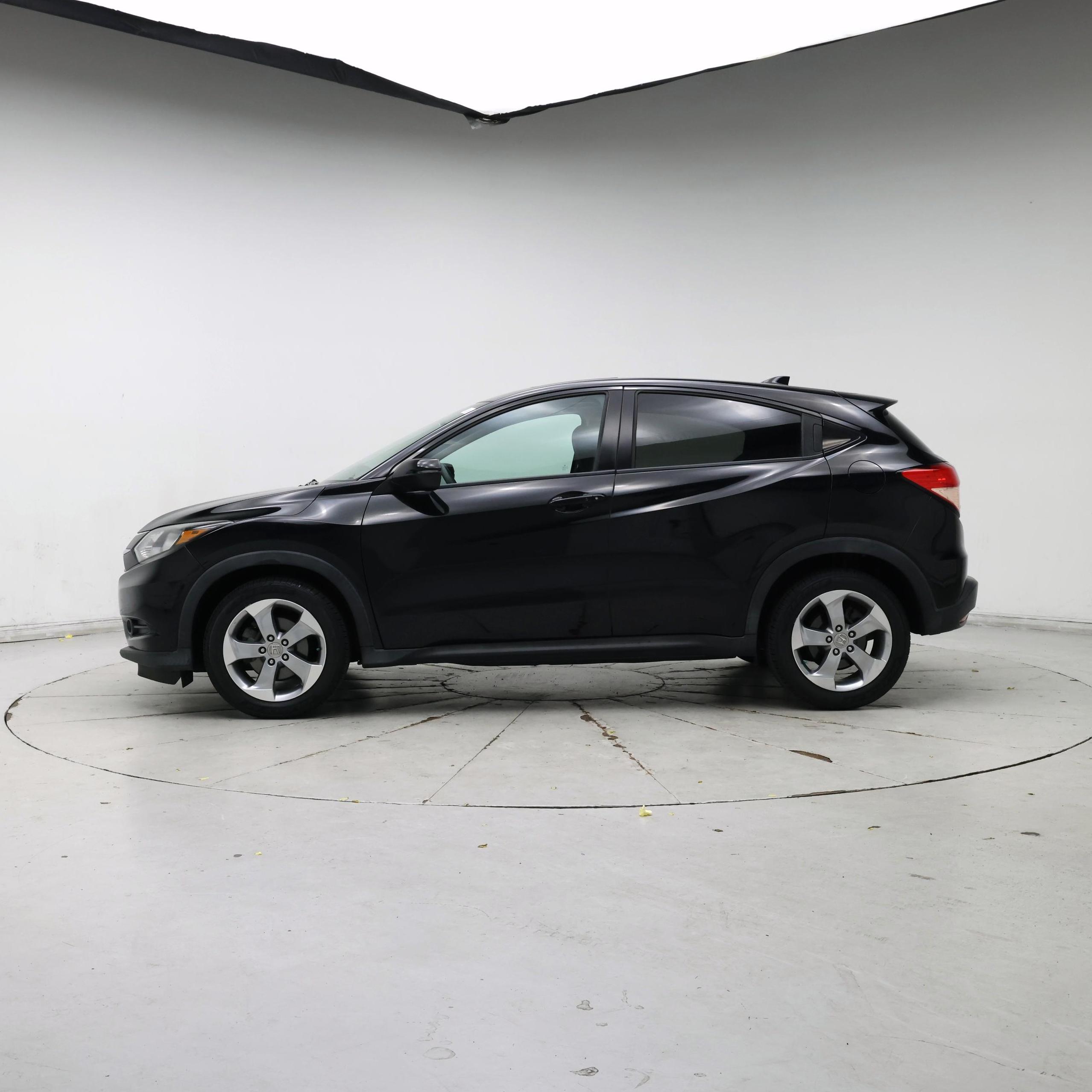 Thumbnail: 2017 Honda HR-V - 3