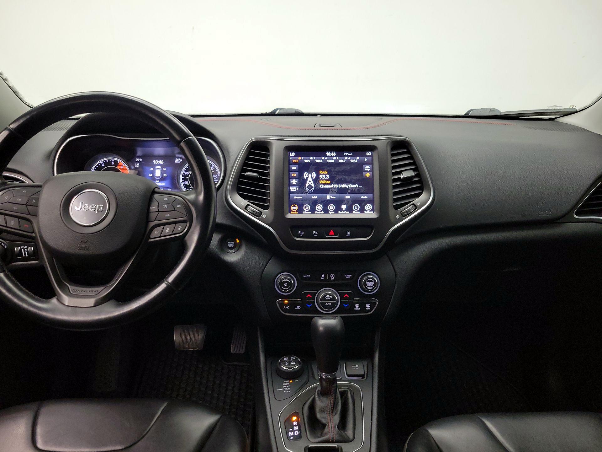 Thumbnail: 2020 Jeep Cherokee - 9